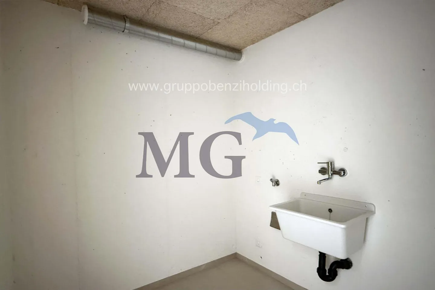 Modern 2.5-room apartment in a residential area - Photo 15 of 18