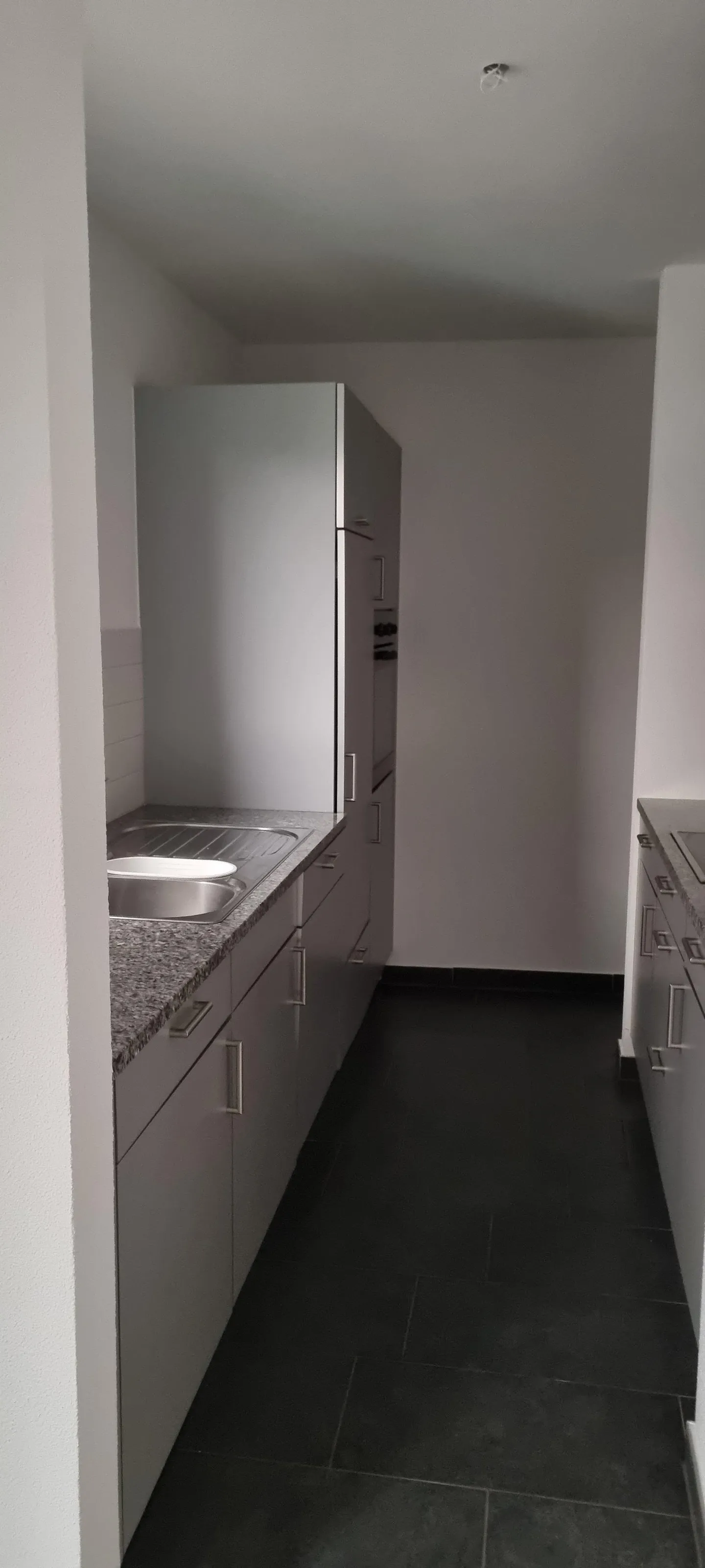 CADENAZZO - APPARTAMENTO DI DUE E MEZZO STANZE IN AFFITTO - Foto 3 di 6