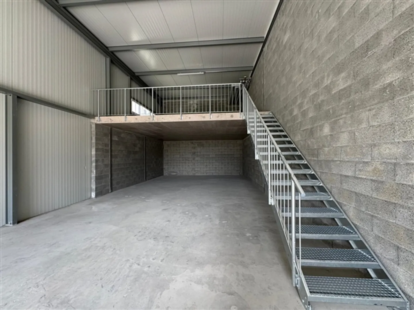 «Modularer Raum mit 124 m² – Flexibilität & strategische Lage nahe der A9» - Foto 7 von 8