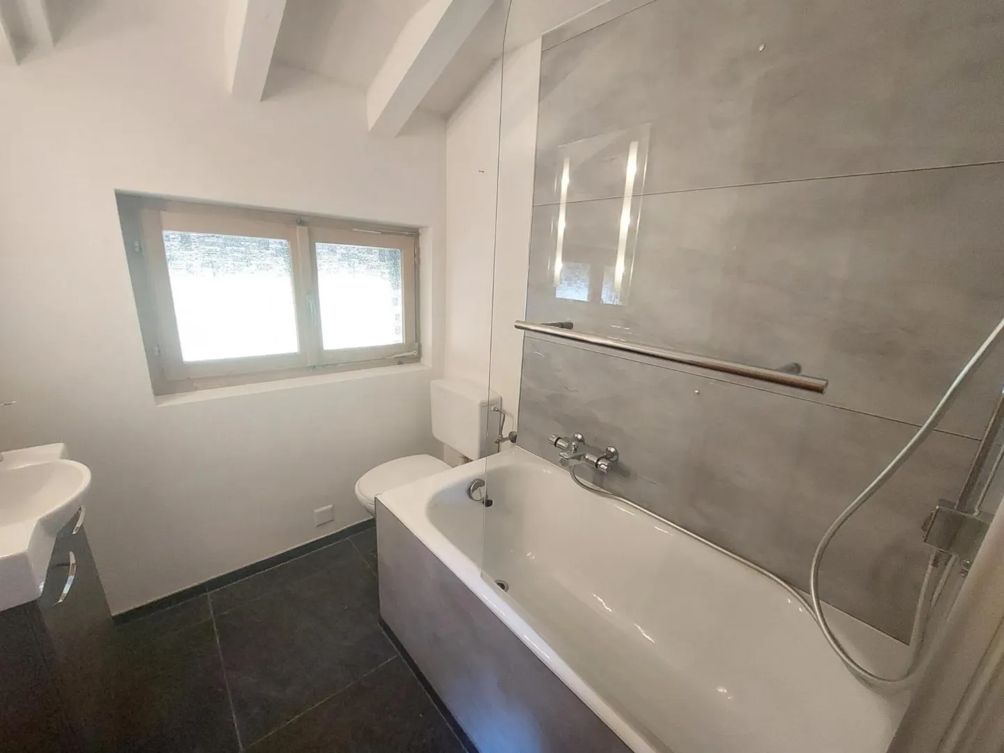 Charming Attic Studio with Terrace - Photo 5 of 13