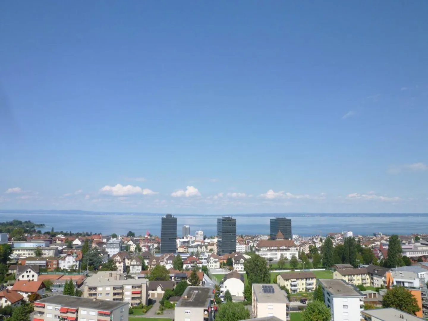 Haut - Vue sur le lac incluse! - Photo 2 sur 9