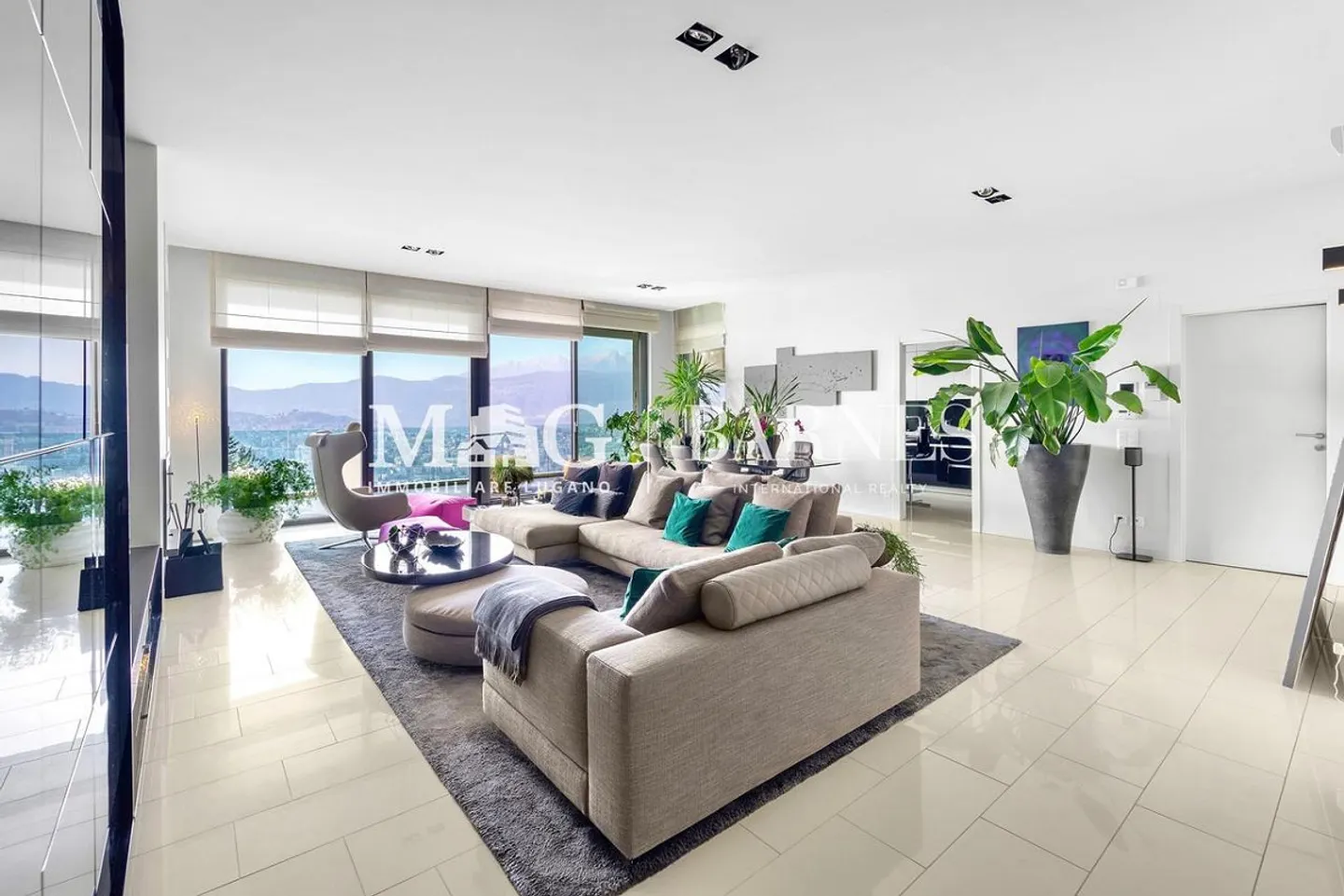 Lugano, Aldesago: Penthouse 5.5 Zimmer mit Seeblick, Terrasse und Jacuzzi - Foto 5 von 18