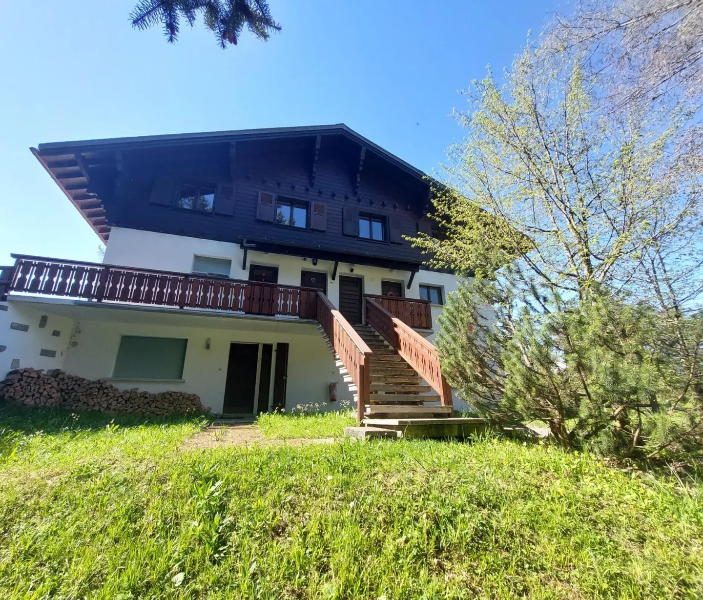 Charming Attic Studio with Terrace - Photo 11 of 13