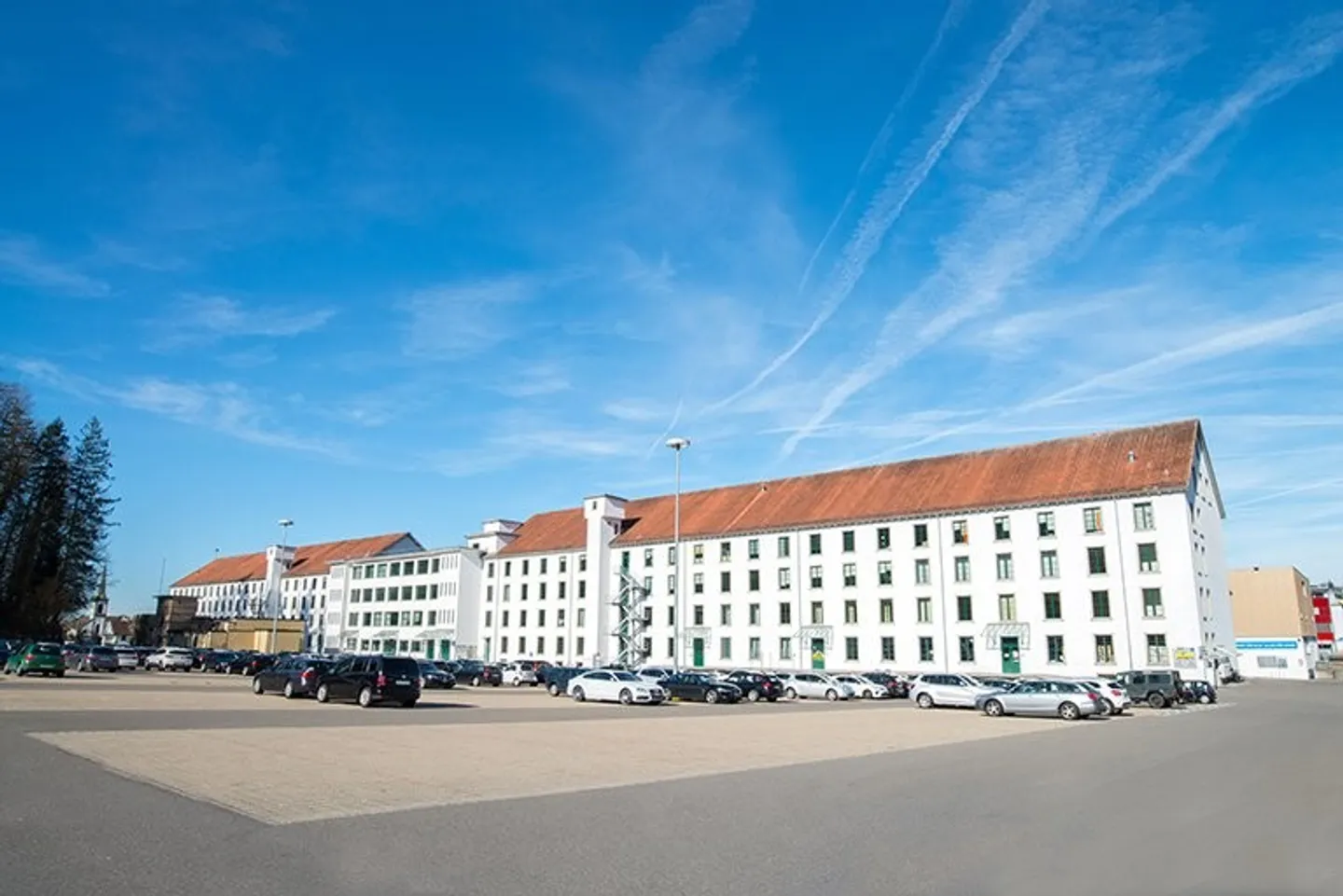 Parkplatz im Freien mieten - Foto 2 von 3