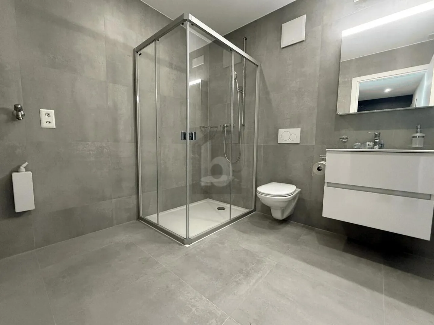 Terrazza spaziosa di 54m2 - Nuova (Unità 16) - Foto 5 di 6