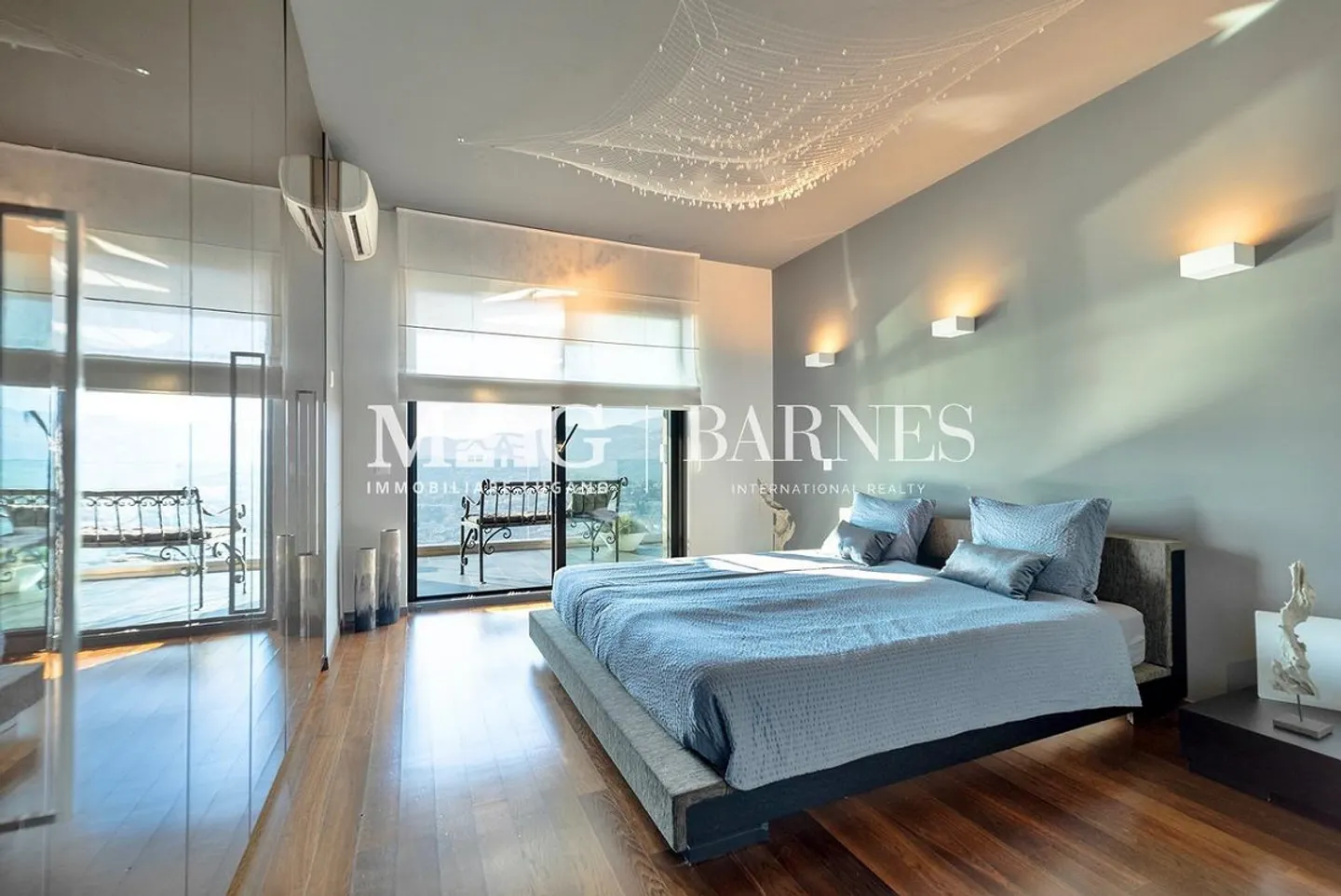 Lugano, Aldesago: Penthouse 5.5 Zimmer mit Seeblick, Terrasse und Jacuzzi - Foto 12 von 18