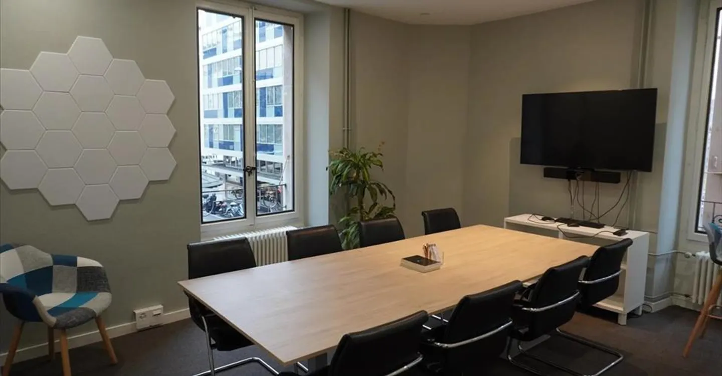 Office space for rent - Photo 3 of 9
