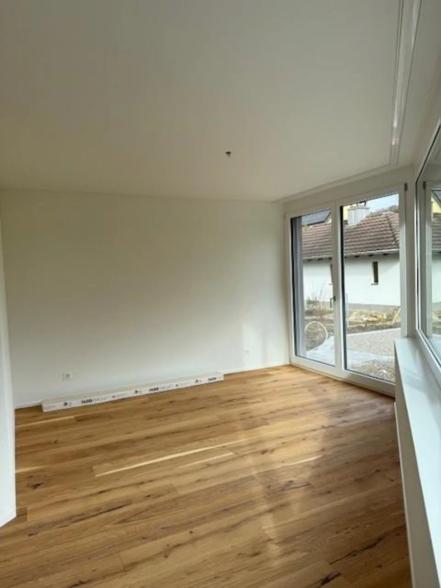 Moderne Wohnung mit sonnigem Balkon - Foto 4 von 7