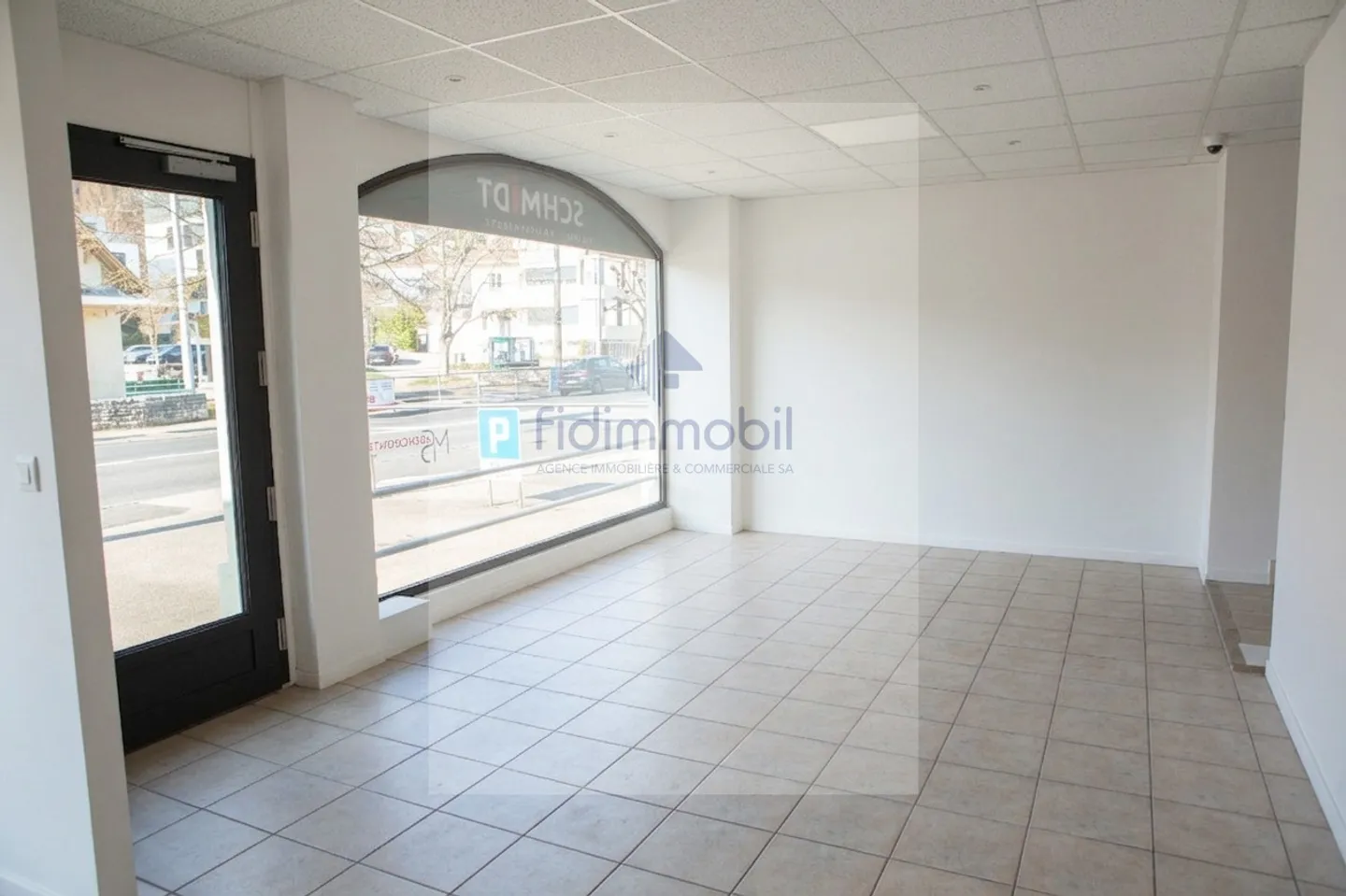 Une adresse emblématique au cœur de La Coudre - Photo 8 sur 12