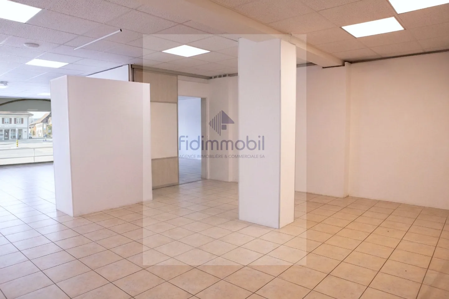 Une adresse emblématique au cœur de La Coudre - Photo 12 sur 12