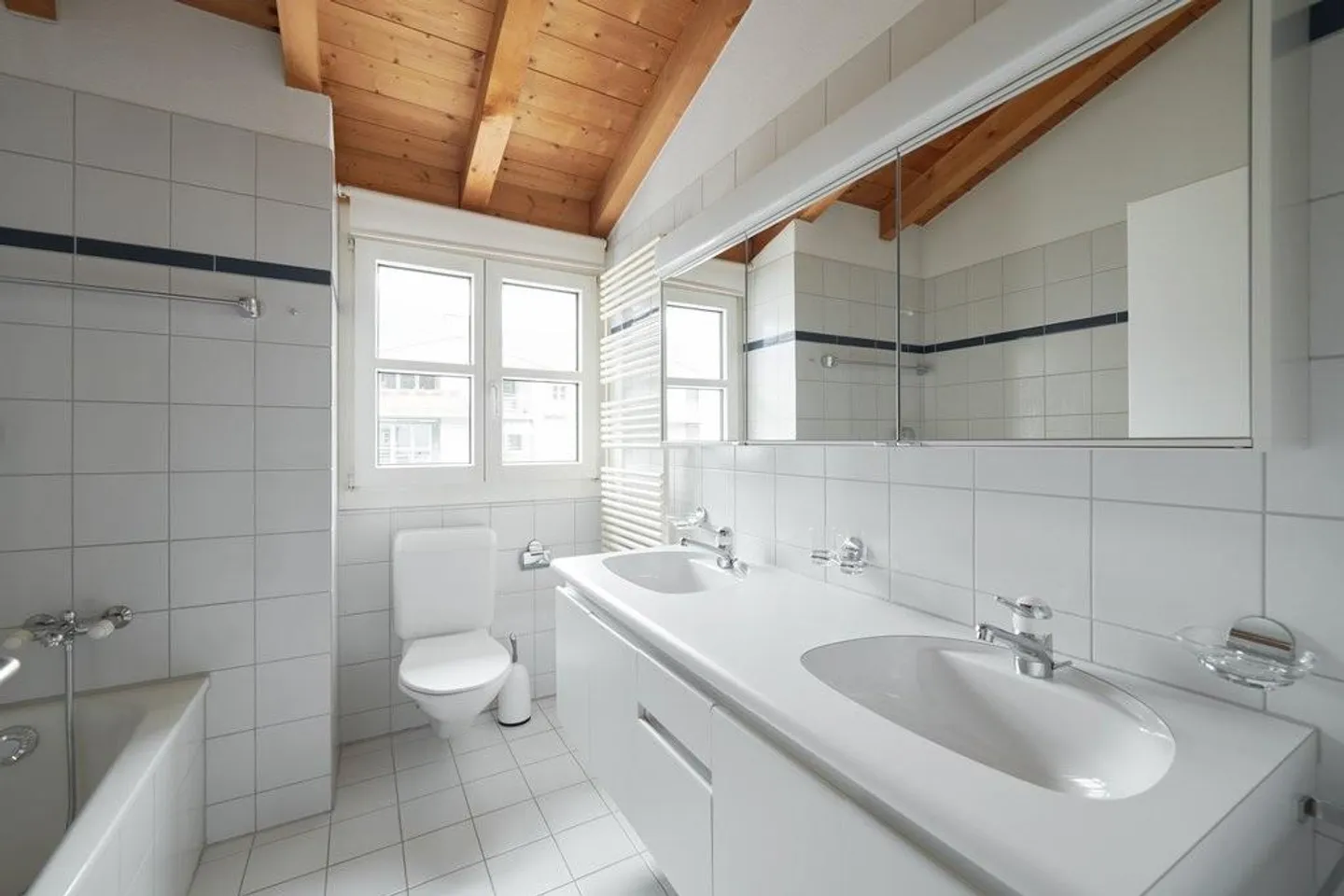 Charmantes Penthouse mit Aussicht - Foto 3 von 9