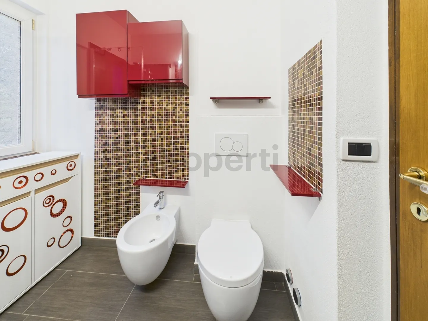 Splendid renovated 3.5-room apartment with lake view - Photo 11 of 13