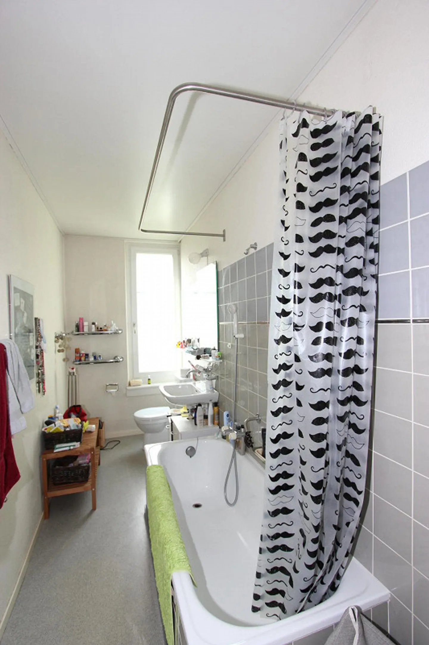 Bright and charming 3.0-room apartment for rent. - Photo 3 of 7