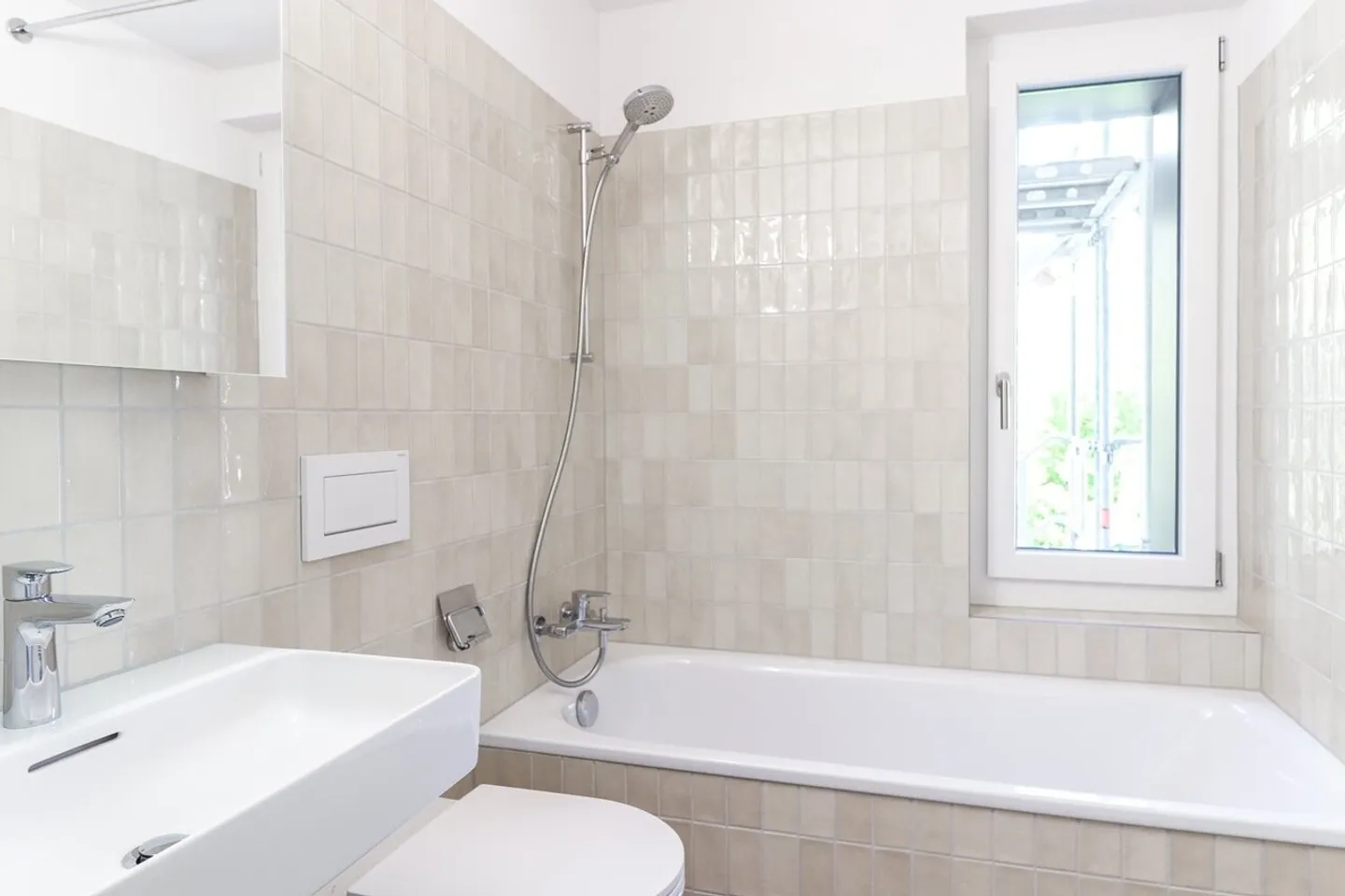 Moderne 4.5-Zimmerwohnung - Foto 3 von 9