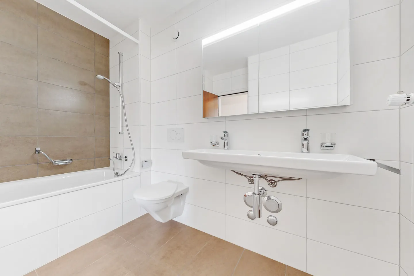 Appartamento spazioso con balcone - Foto 1 di 1