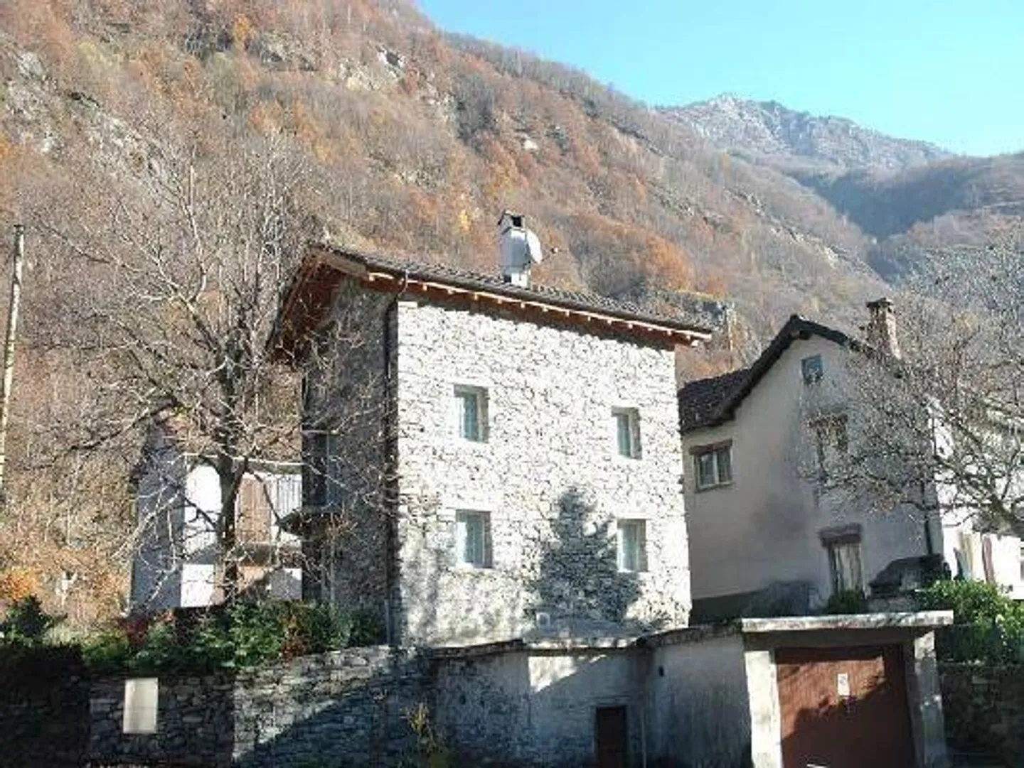 Rustico 4 1/2 stanze con pergola - Foto 1 di 4