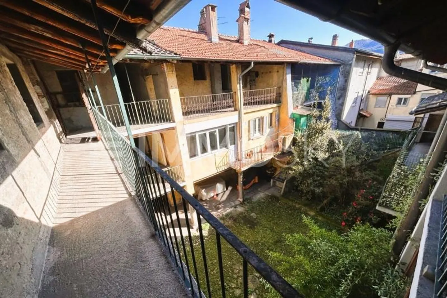 Casa singola in affitto - Foto 2 di 6