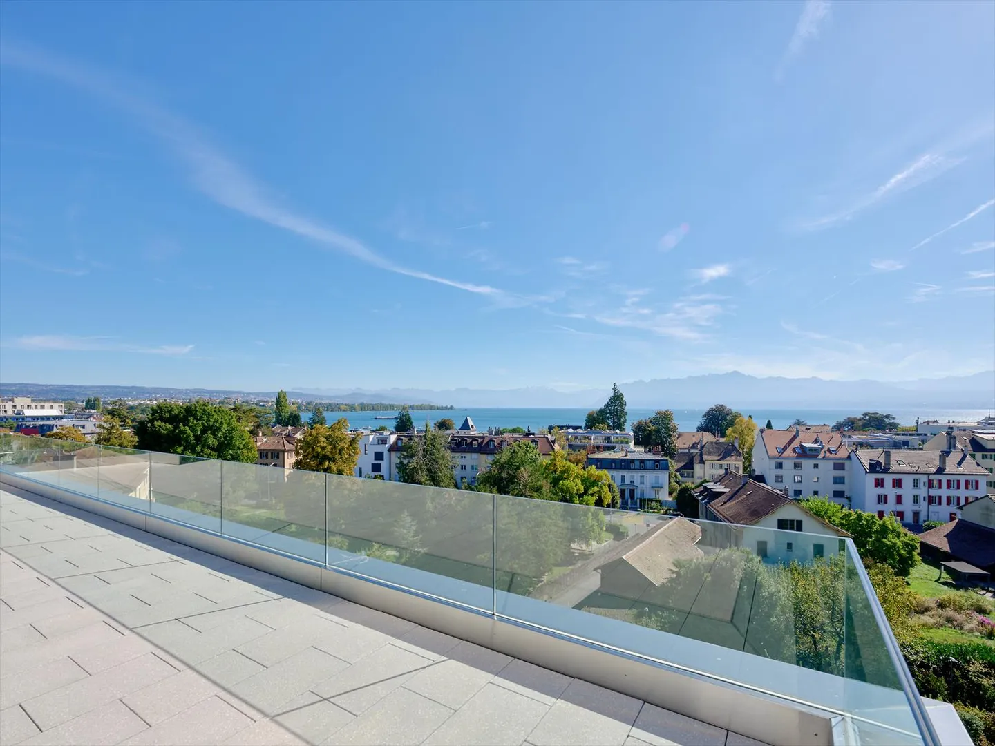 Dachgeschoss mit Terrasse an der Morges-Station - Foto 6 von 18