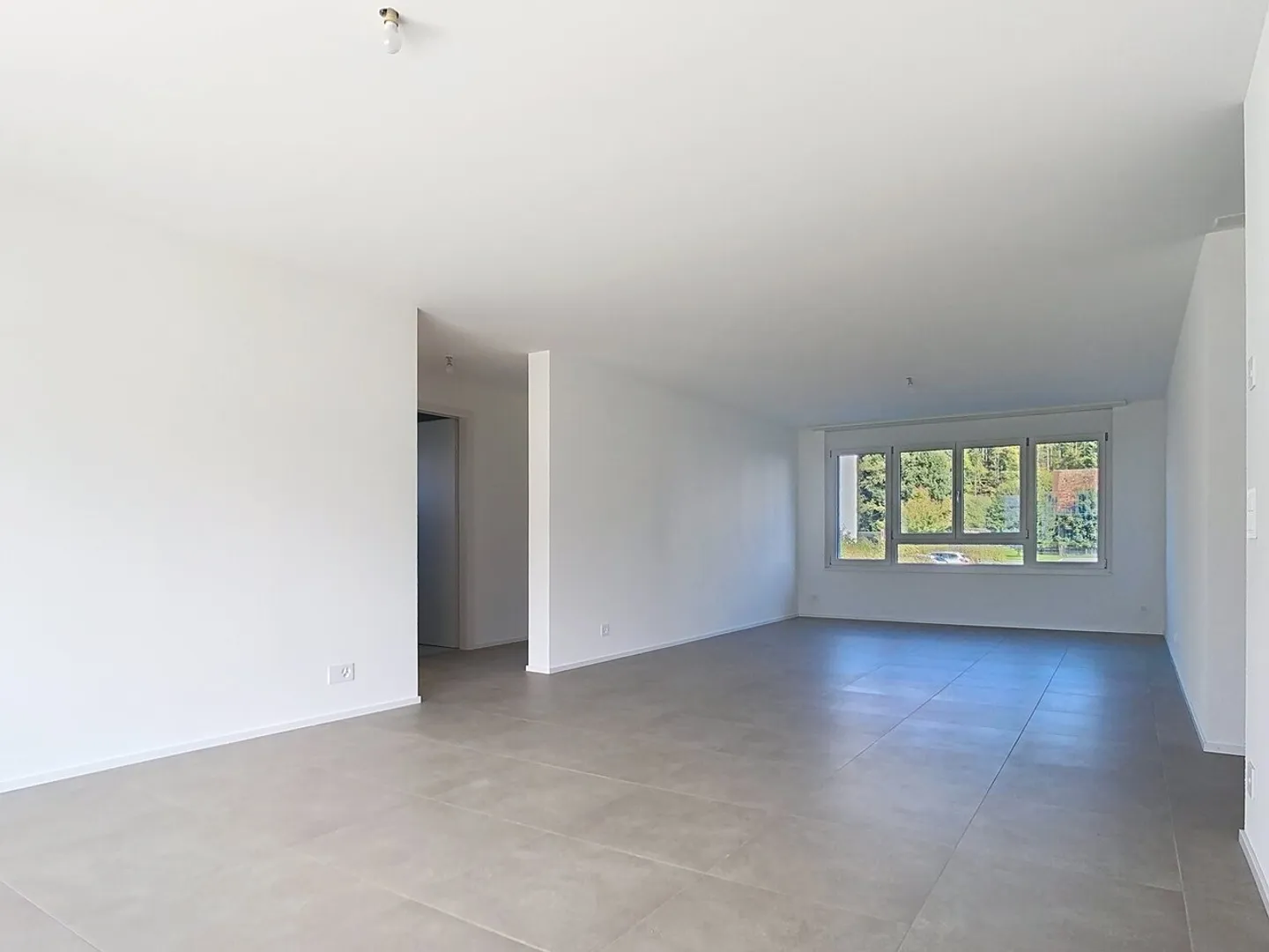 Appartement spacieux avec jardin - Photo 7 sur 12