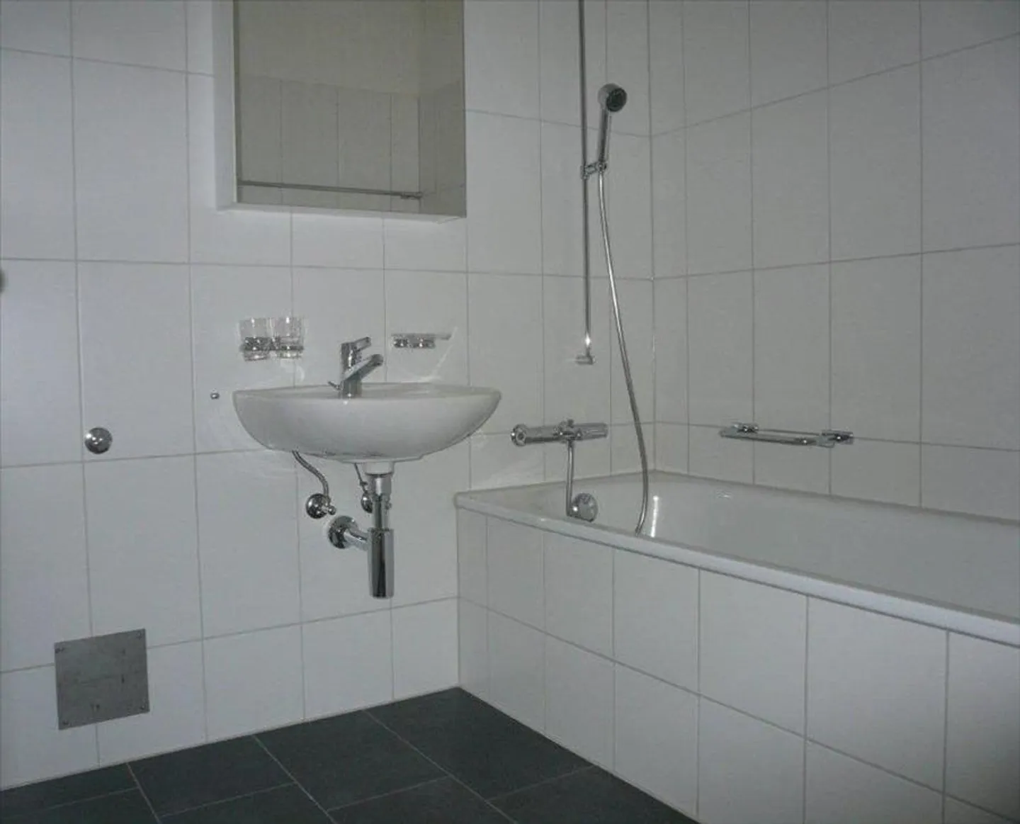 2-room apartment - Photo 3 of 4