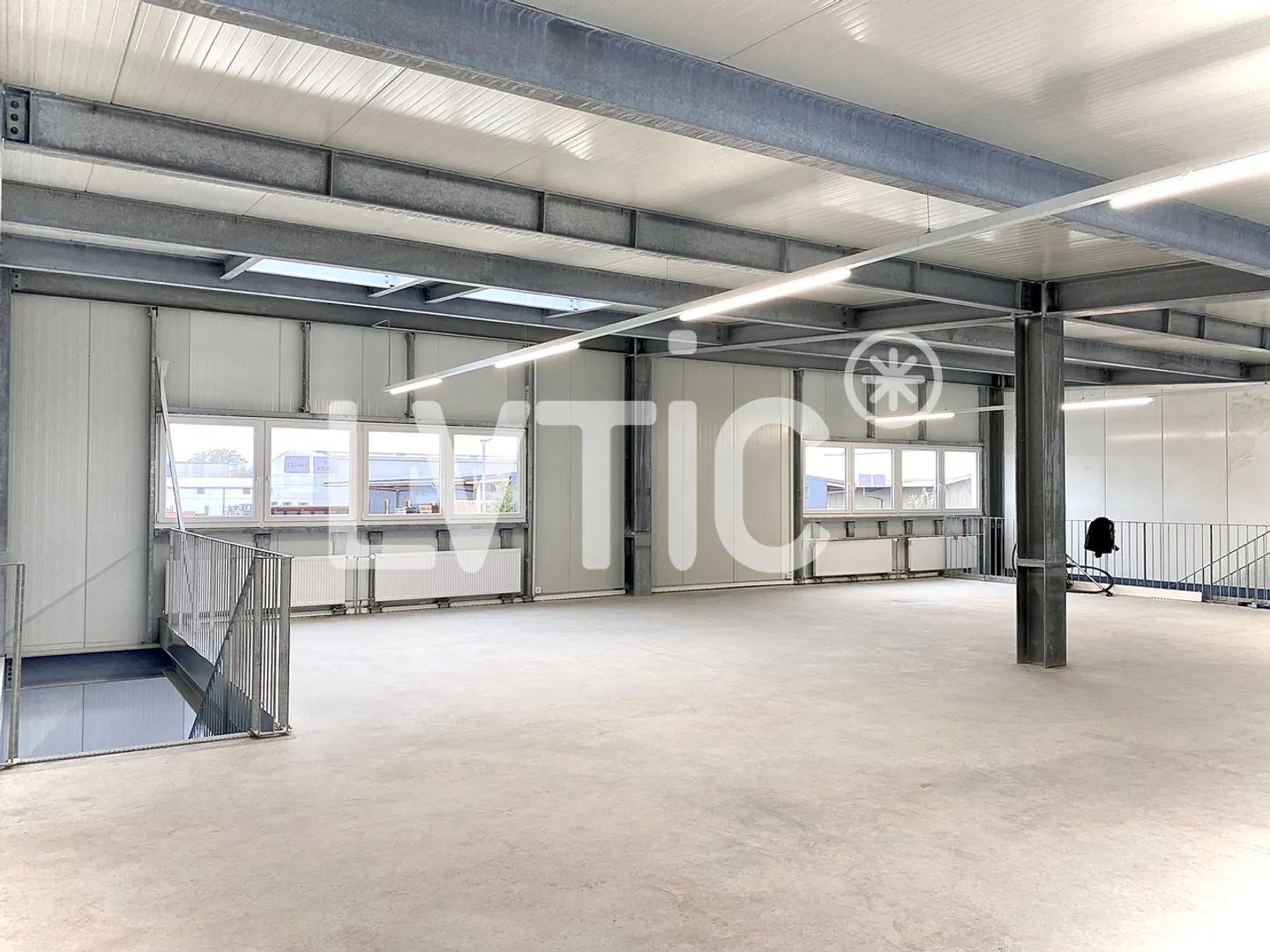 Laboratorio, deposito, locali di 427 m2 in affitto a Villeneuve - Foto 3 di 6