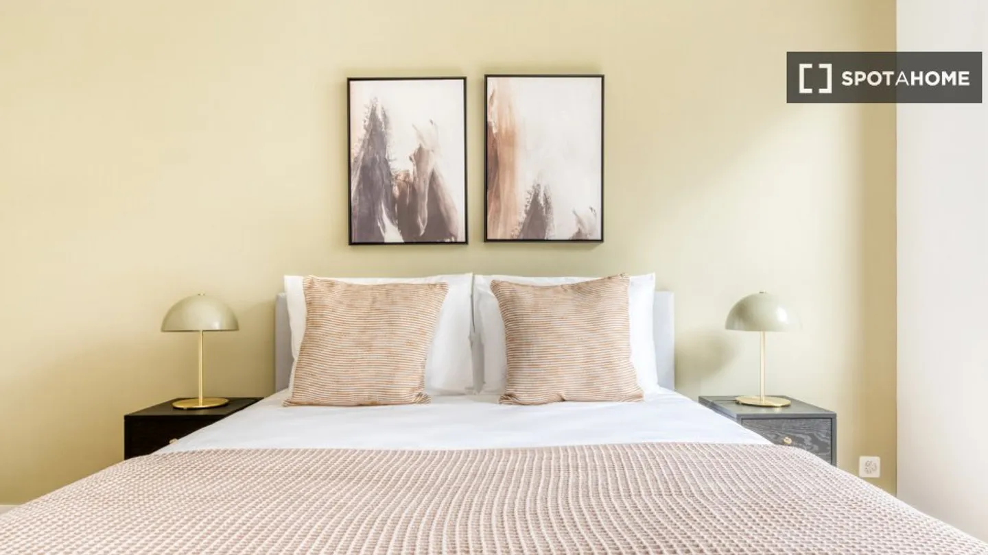 Découvrez, visitez et louez votre nouveau chez-vous en ligne en toute confiance. - Photo 12 sur 18