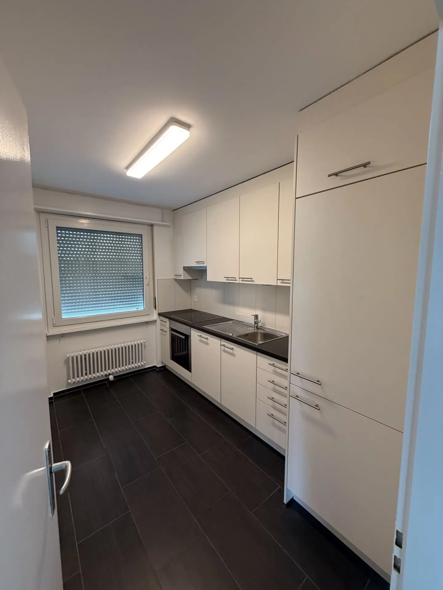 Moderne 2-Zimmer-Wohnung in Lyss - Foto 2 von 7