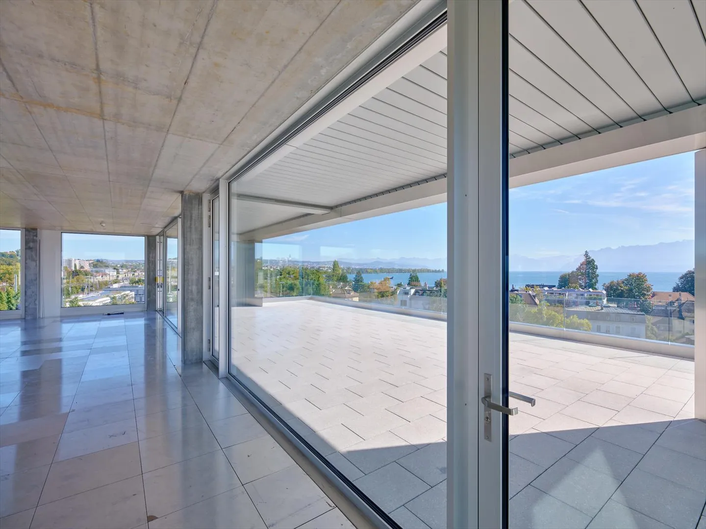 Dachgeschoss mit Terrasse an der Morges-Station - Foto 12 von 18