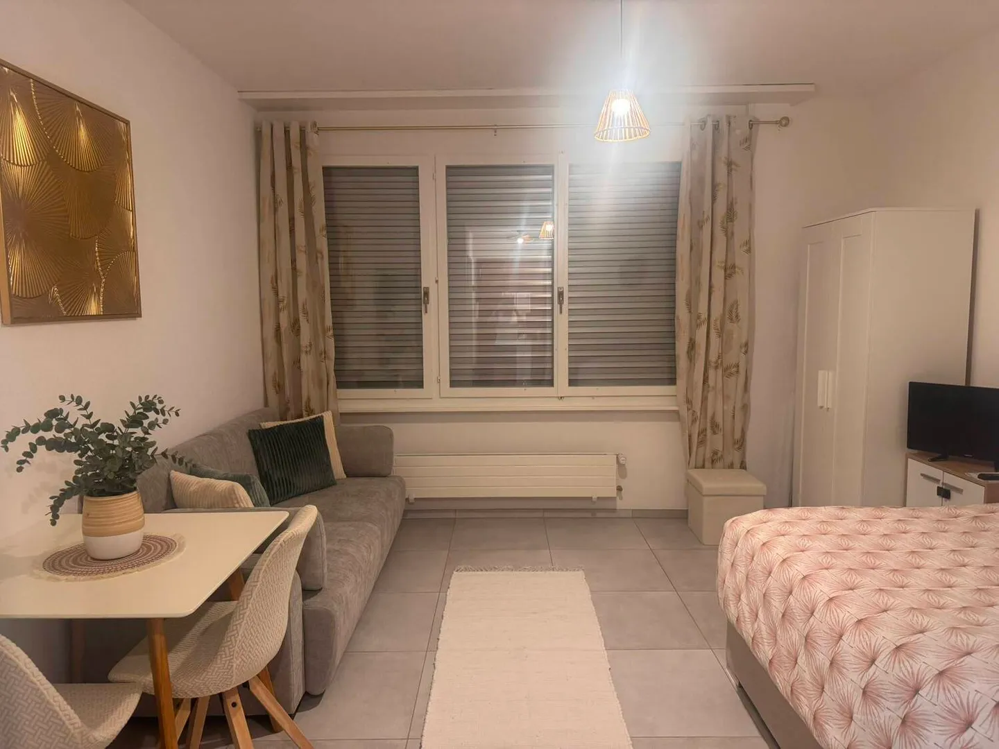 Studio Confortable Près de la Gare de Vevey - Photo 1 sur 10