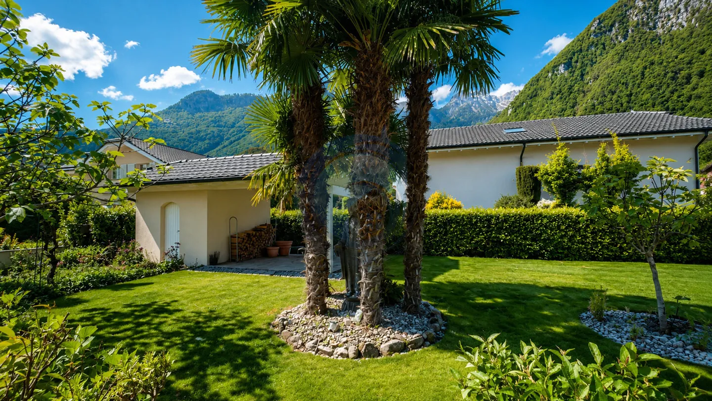 Charming Detached Villa with 6.5 Rooms and Pool - Photo 7 of 15