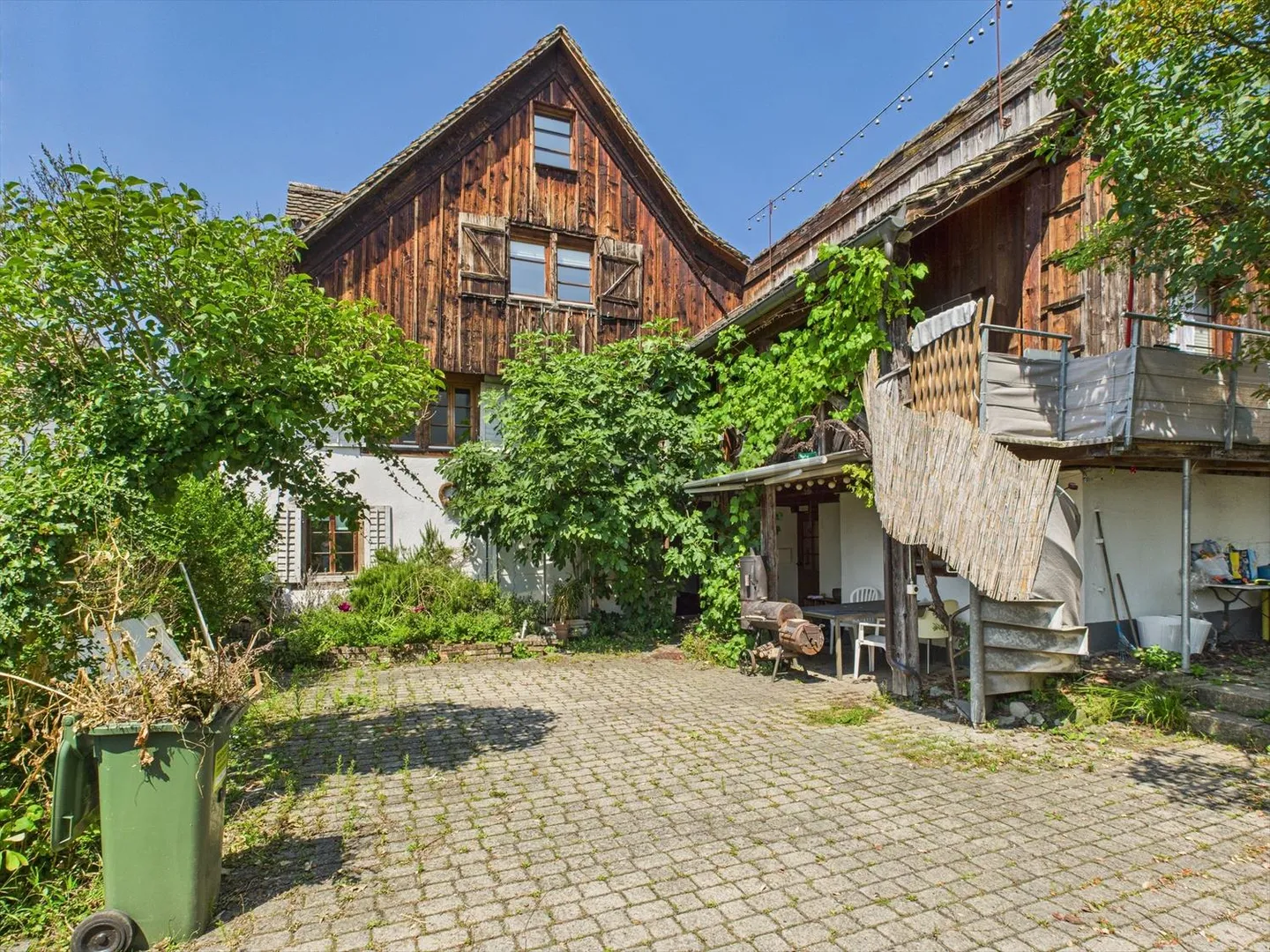 Appartamento adatto alle famiglie con giardino in una fattoria con 5,5 stanze... - Foto 1 di 10