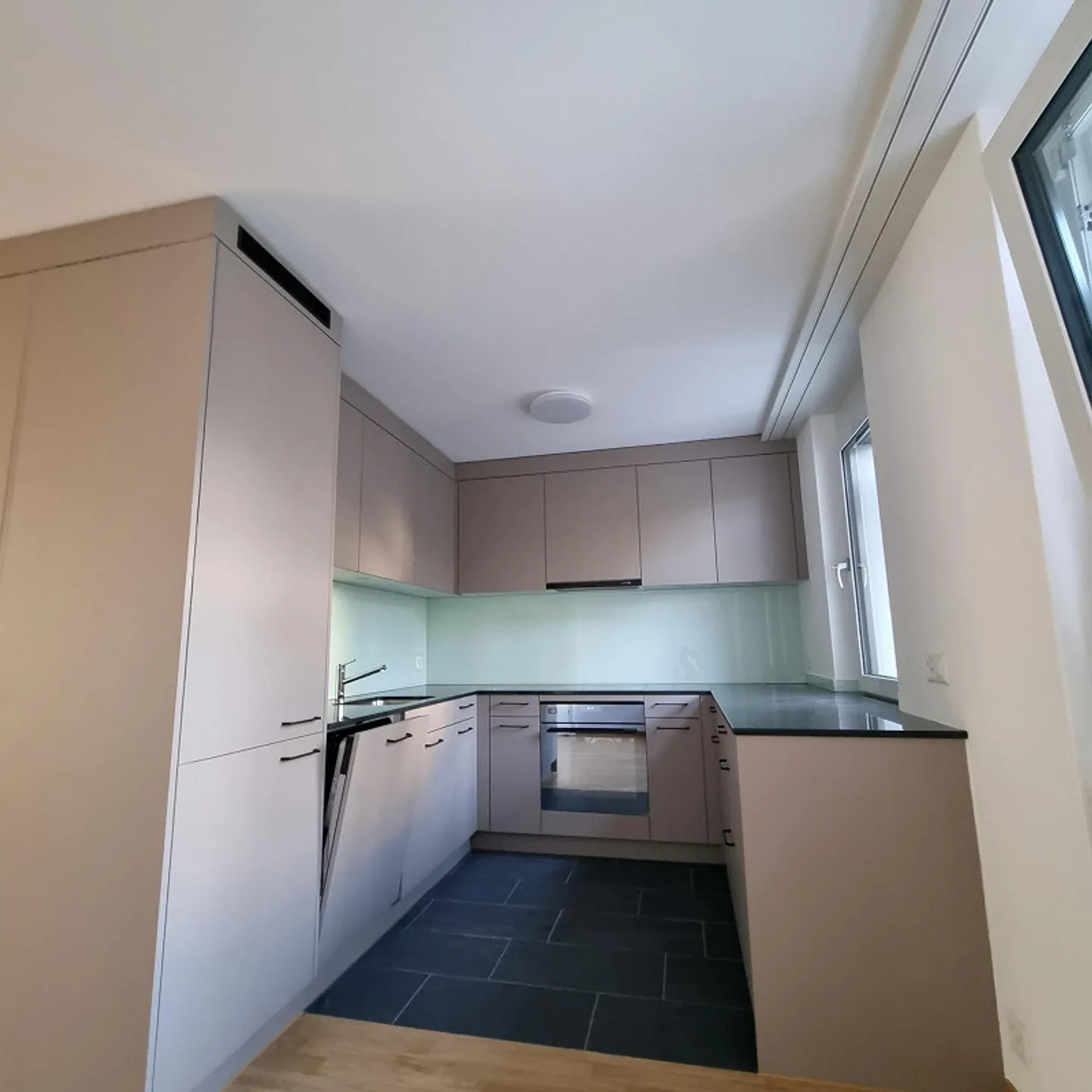 Sanierte Wohnung | Die Gelegenheit auf Ihr langersehntes Zuhause | ... - Foto 2 von 6