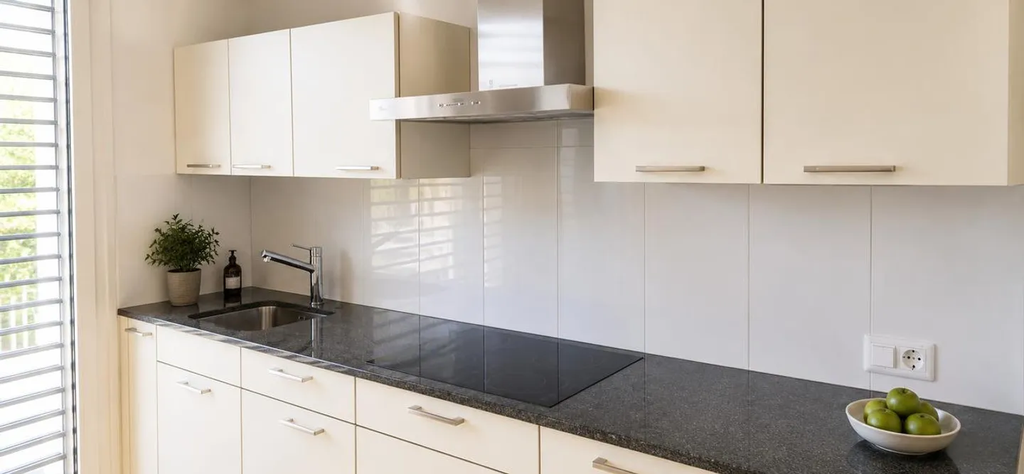 Bright and spacious 2½-room apartment in the center of Horw - Photo 5 of 12