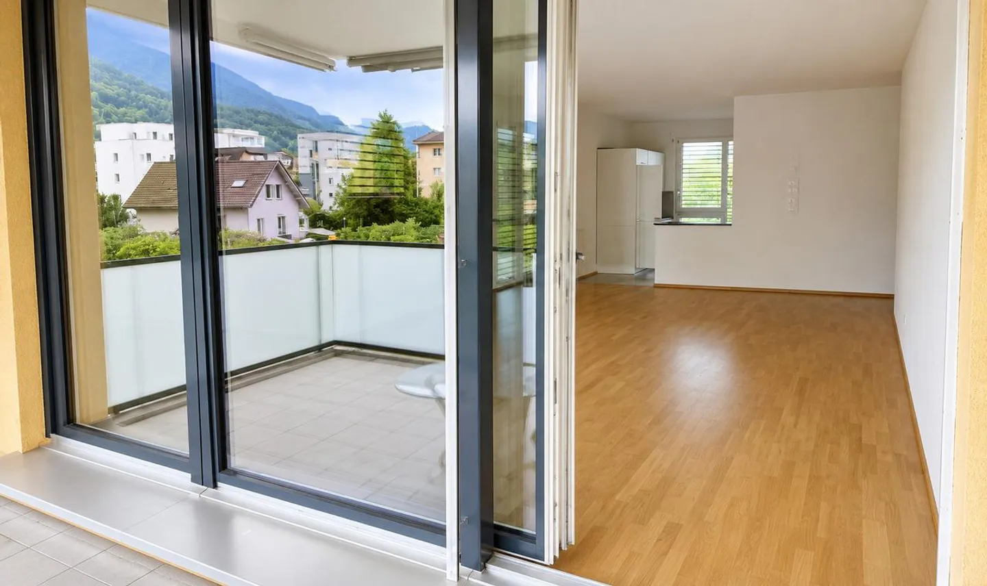Bright and spacious 2½-room apartment in the center of Horw - Photo 6 of 12