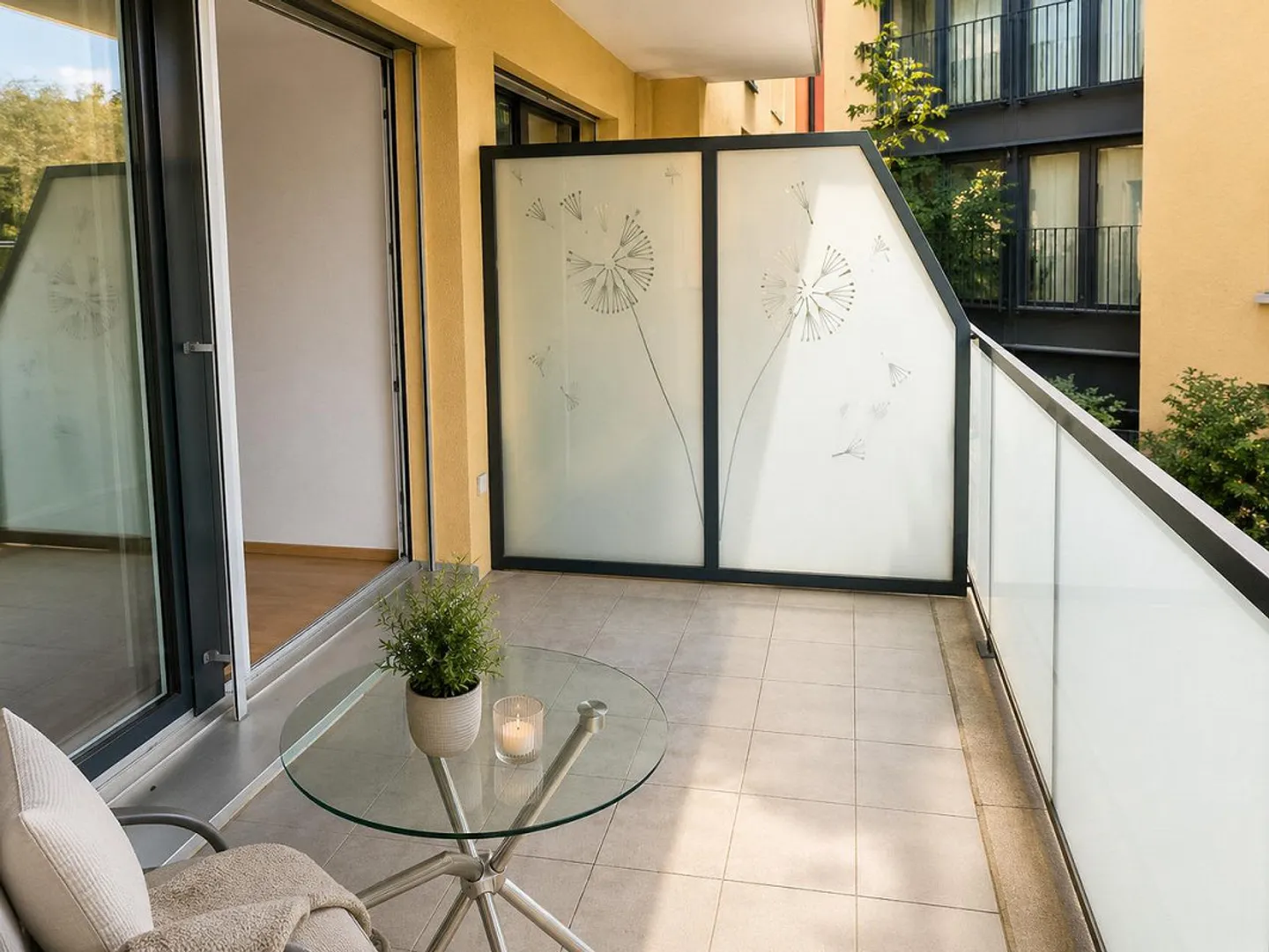 Bright and spacious 2½-room apartment in the center of Horw - Photo 8 of 12