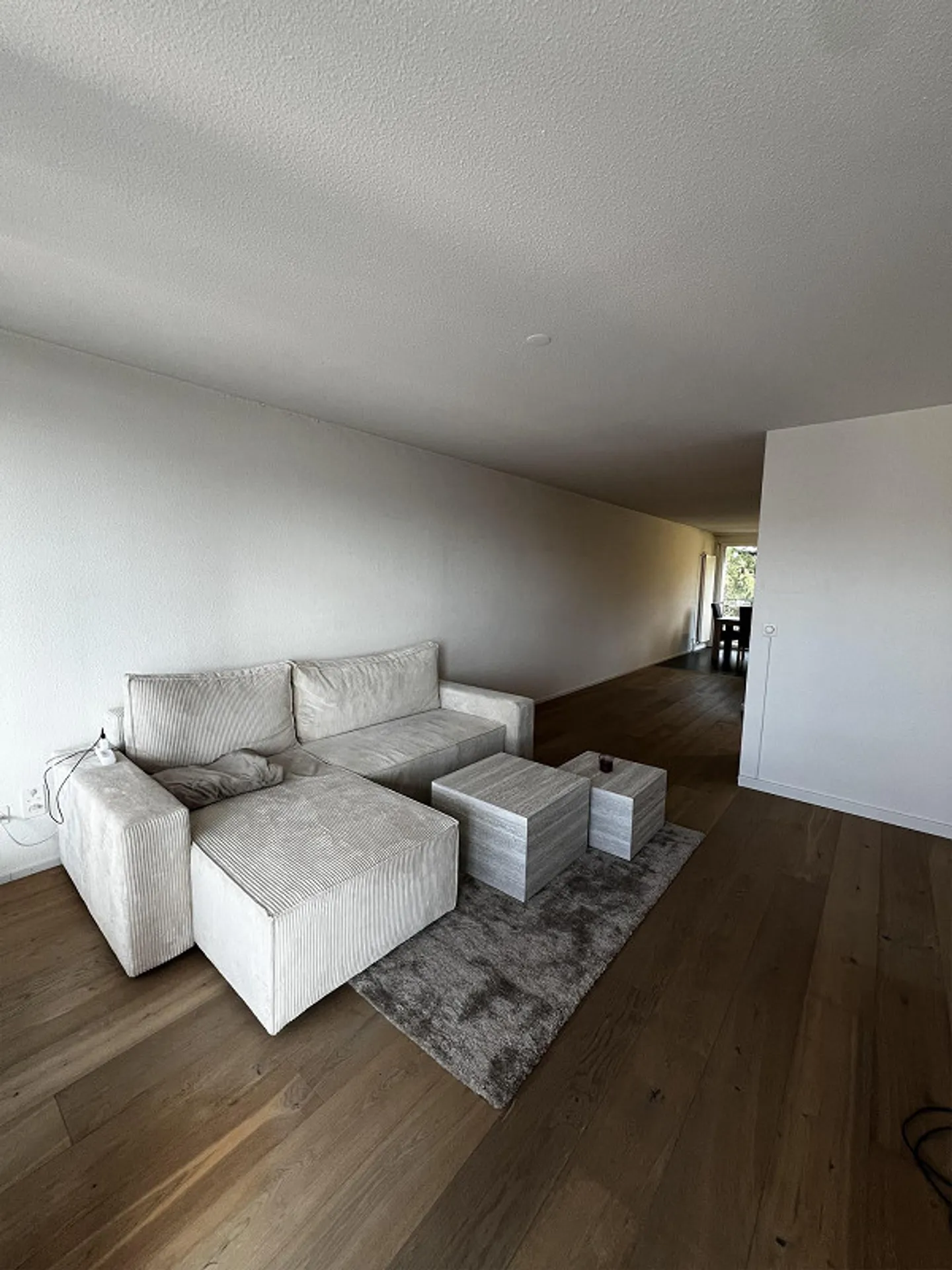 2.5-Zimmer-Wohnung mit Balkon – möbliert zur Untermiete - Foto 2 von 11