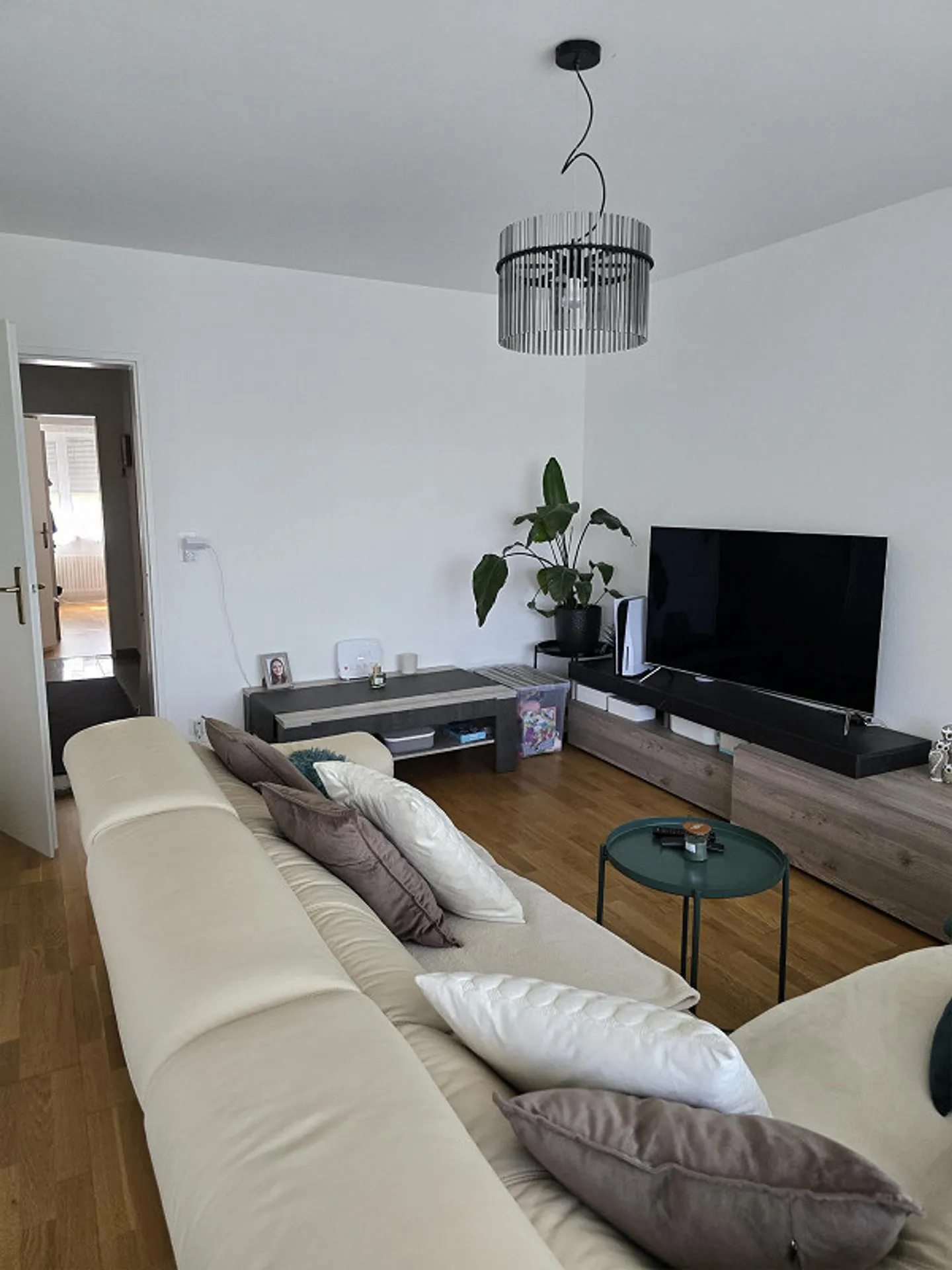 Cercasi nuovo inquilino: Luminoso appartamento di 3,5 stanze a Münchenstein - Foto 6 di 6