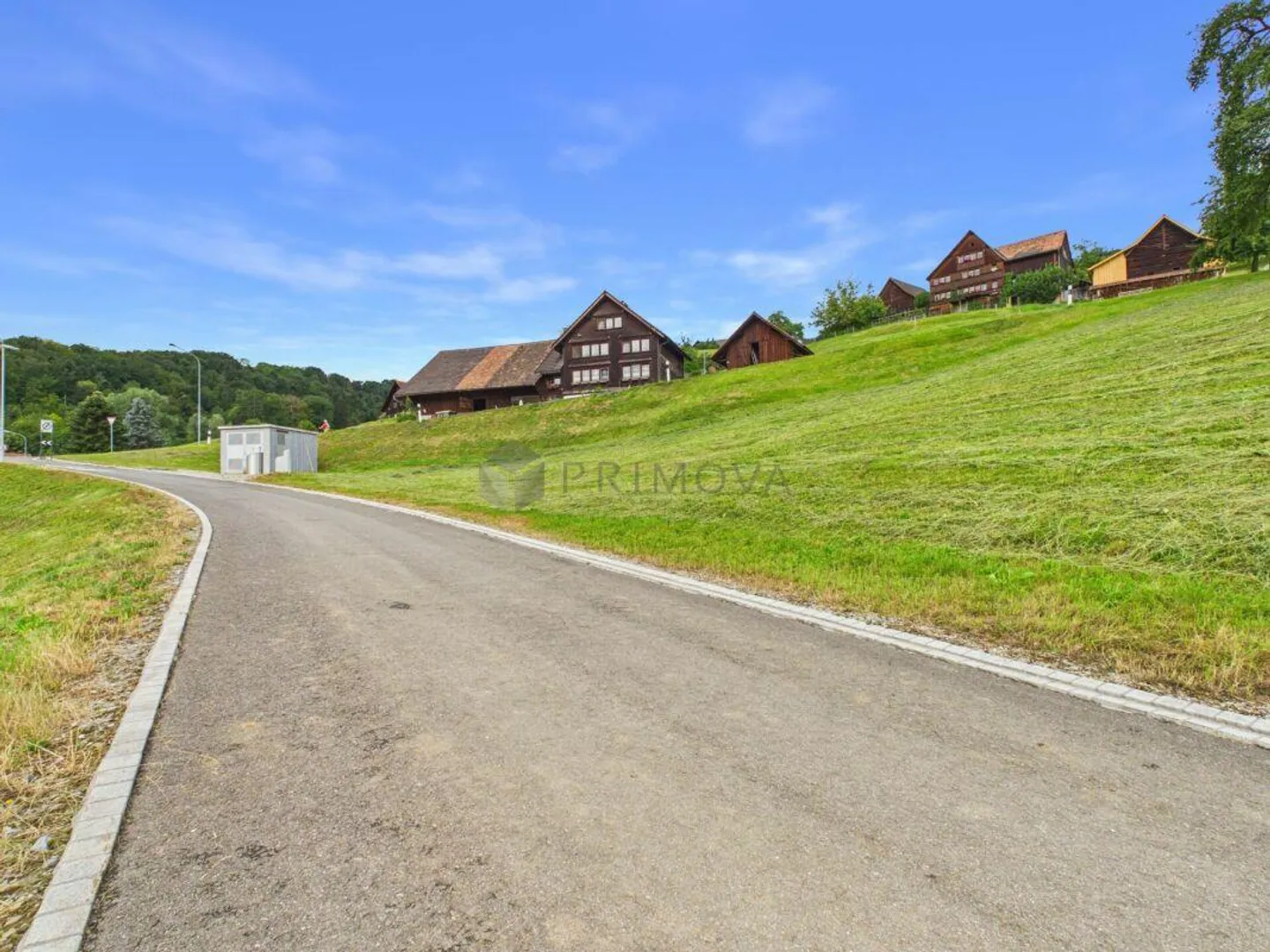 857 m² sunny building land offers many possibilities - Photo 3 of 7