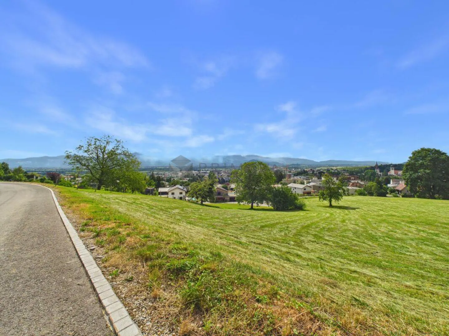 857 m² sunny building land offers many possibilities - Photo 4 of 7