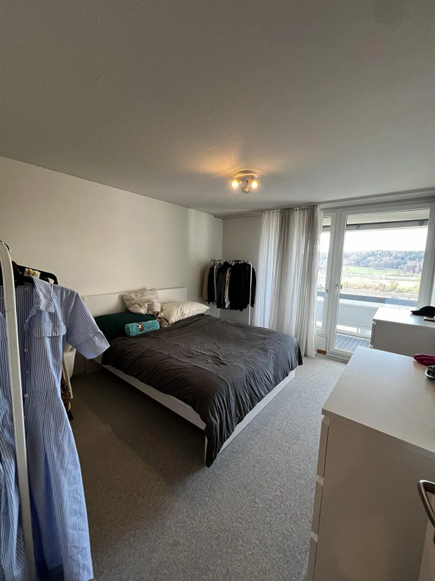 2.5-Zimmer-Wohnung mit Balkon – möbliert zur Untermiete - Foto 4 von 11