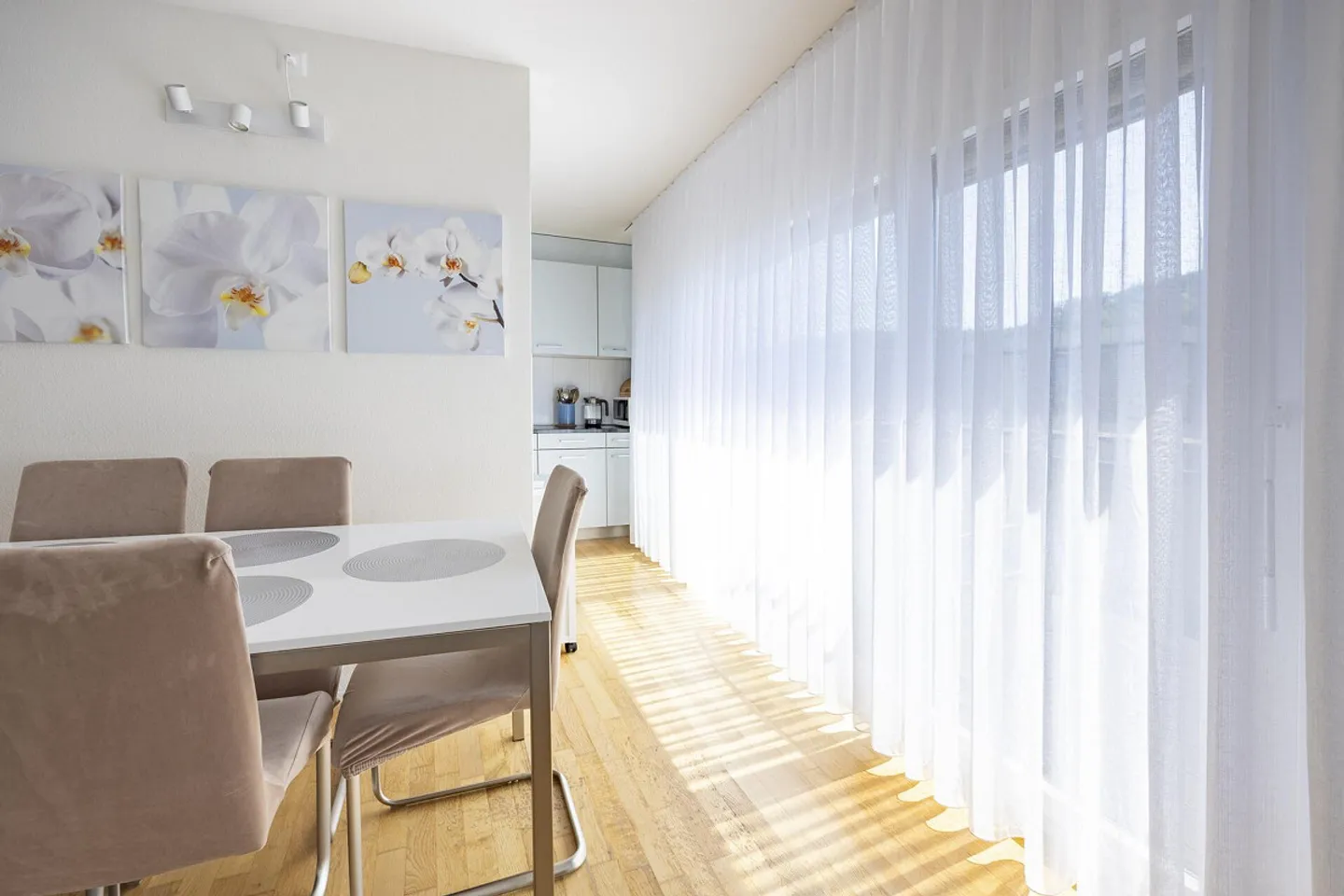 Moderne 4.5 Zimmer Wohnung - Foto 5 von 15