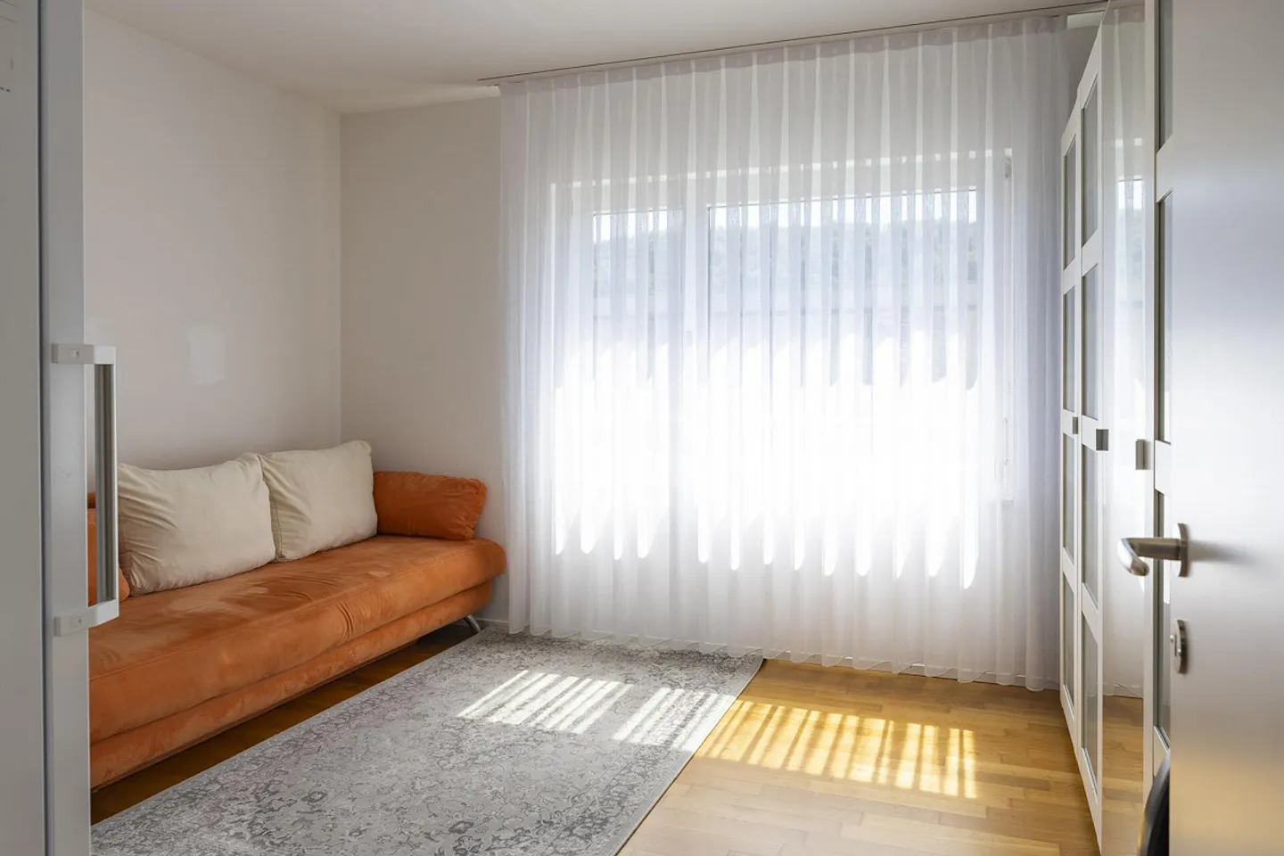 Moderne 4.5 Zimmer Wohnung - Foto 8 von 15