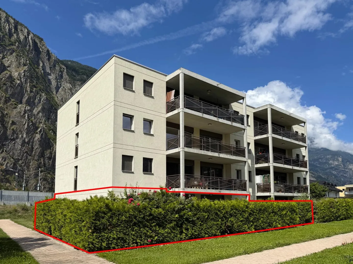 Geräumiges Reihenhaus in Martigny - Foto 1 von 12