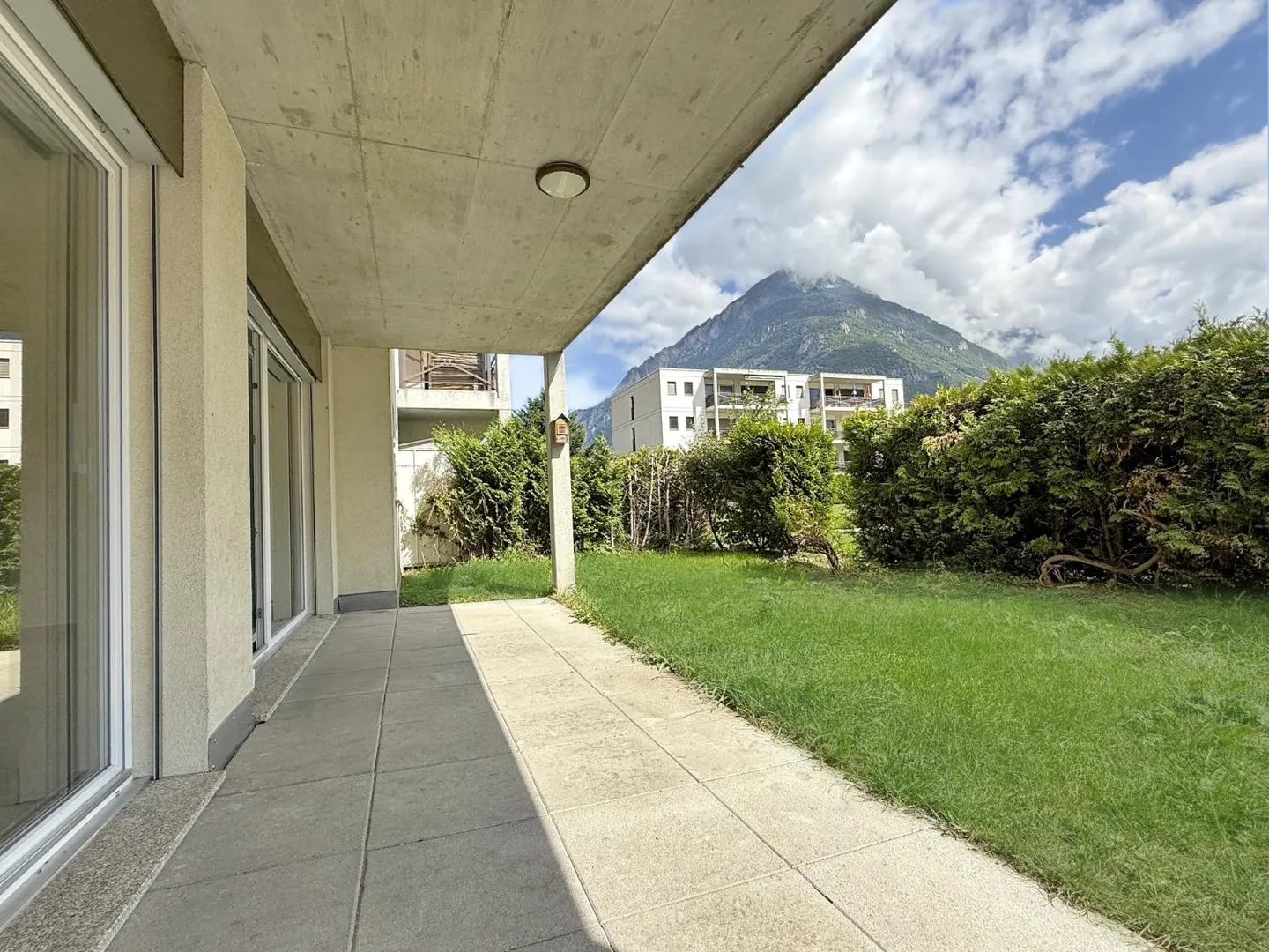 Geräumiges Reihenhaus in Martigny - Foto 2 von 12