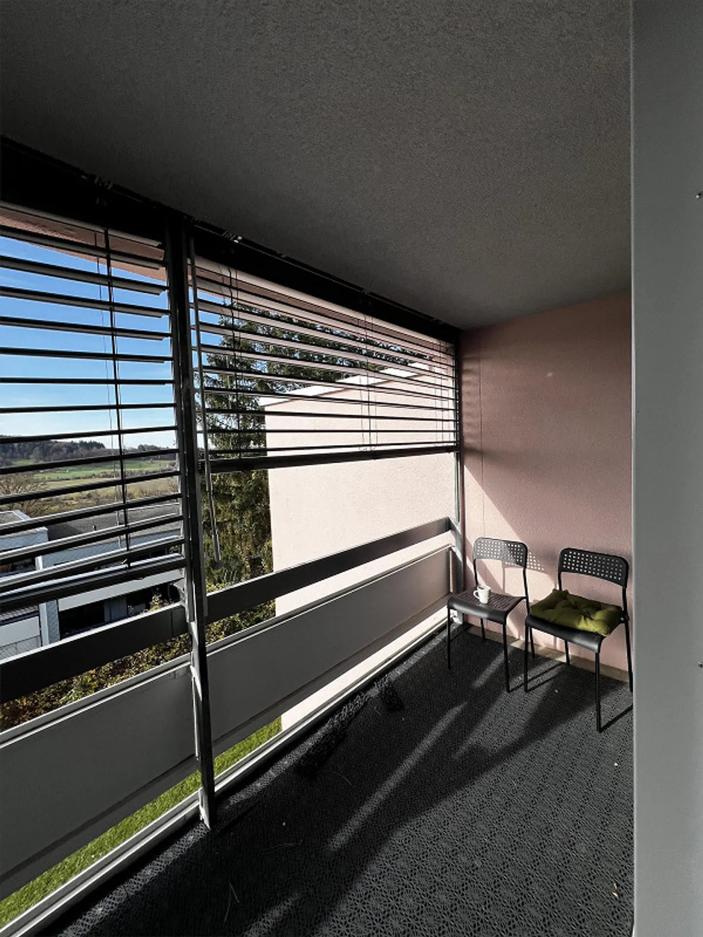 2.5-Zimmer-Wohnung mit Balkon – möbliert zur Untermiete - Foto 11 von 11