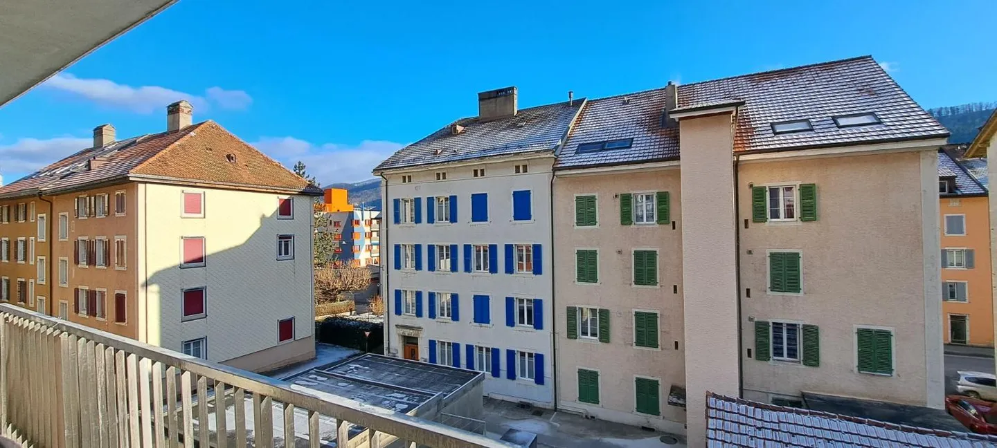 St-Imier, neue 4,5-Zimmer-Wohnung im 1. Stock mit Balkon - Foto 9 von 10