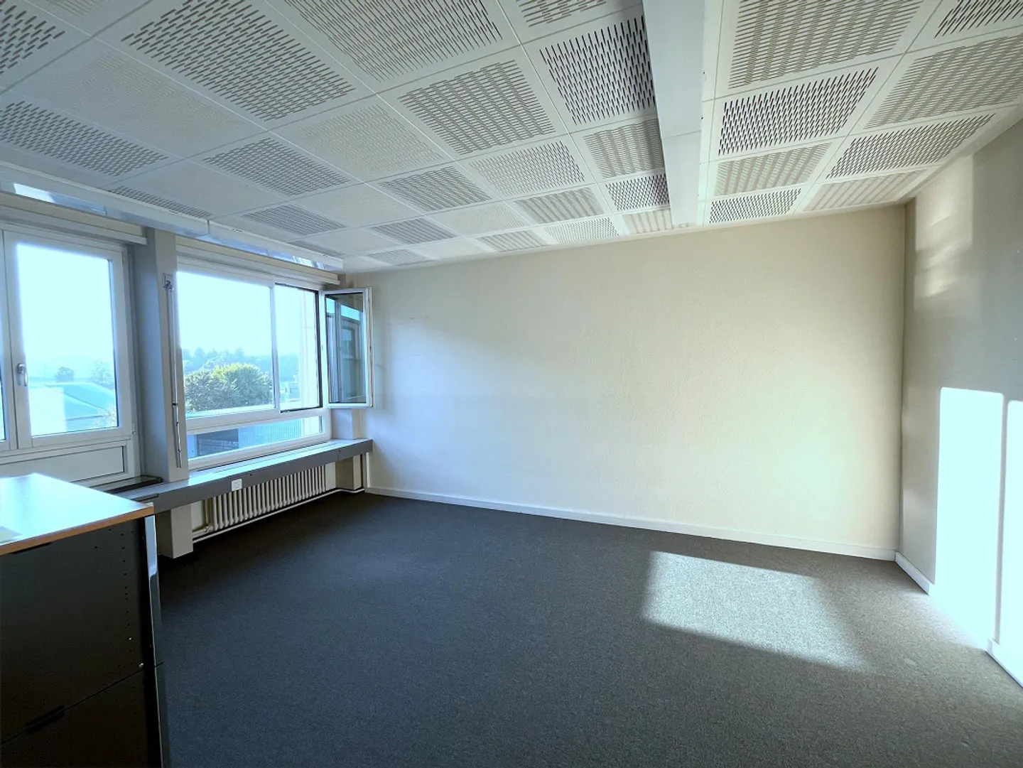 Stanze per ufficio, studio, formazione, laboratorio in posizione privilegiata a partire da 20 m2 - Foto 4 di 12
