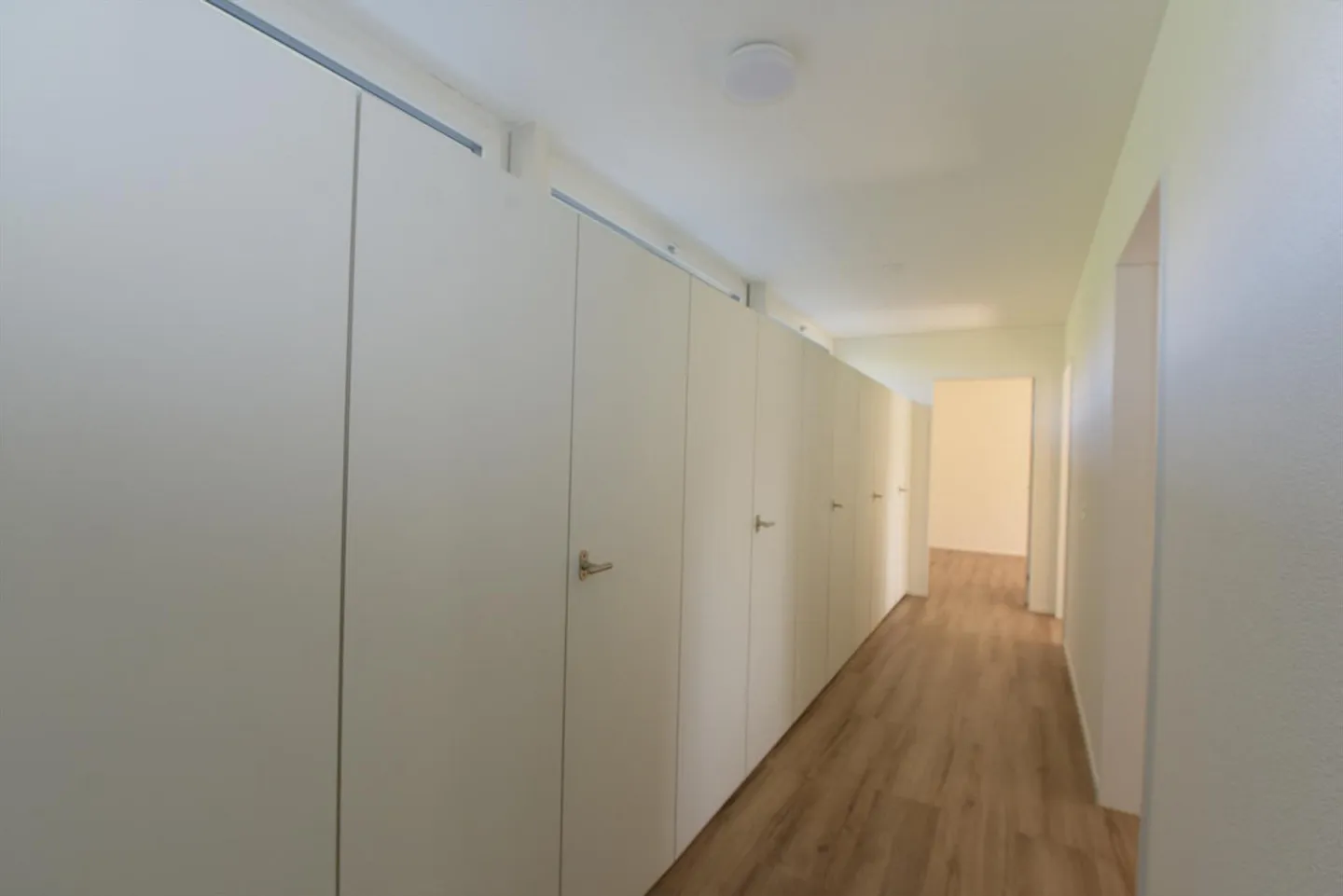 Appartamento familiare 4 1/2 stanze - Foto 4 di 8