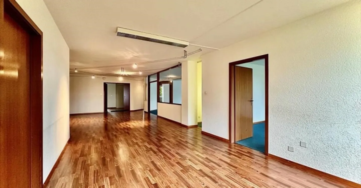 Spazio ufficio in affitto - Foto 3 di 9