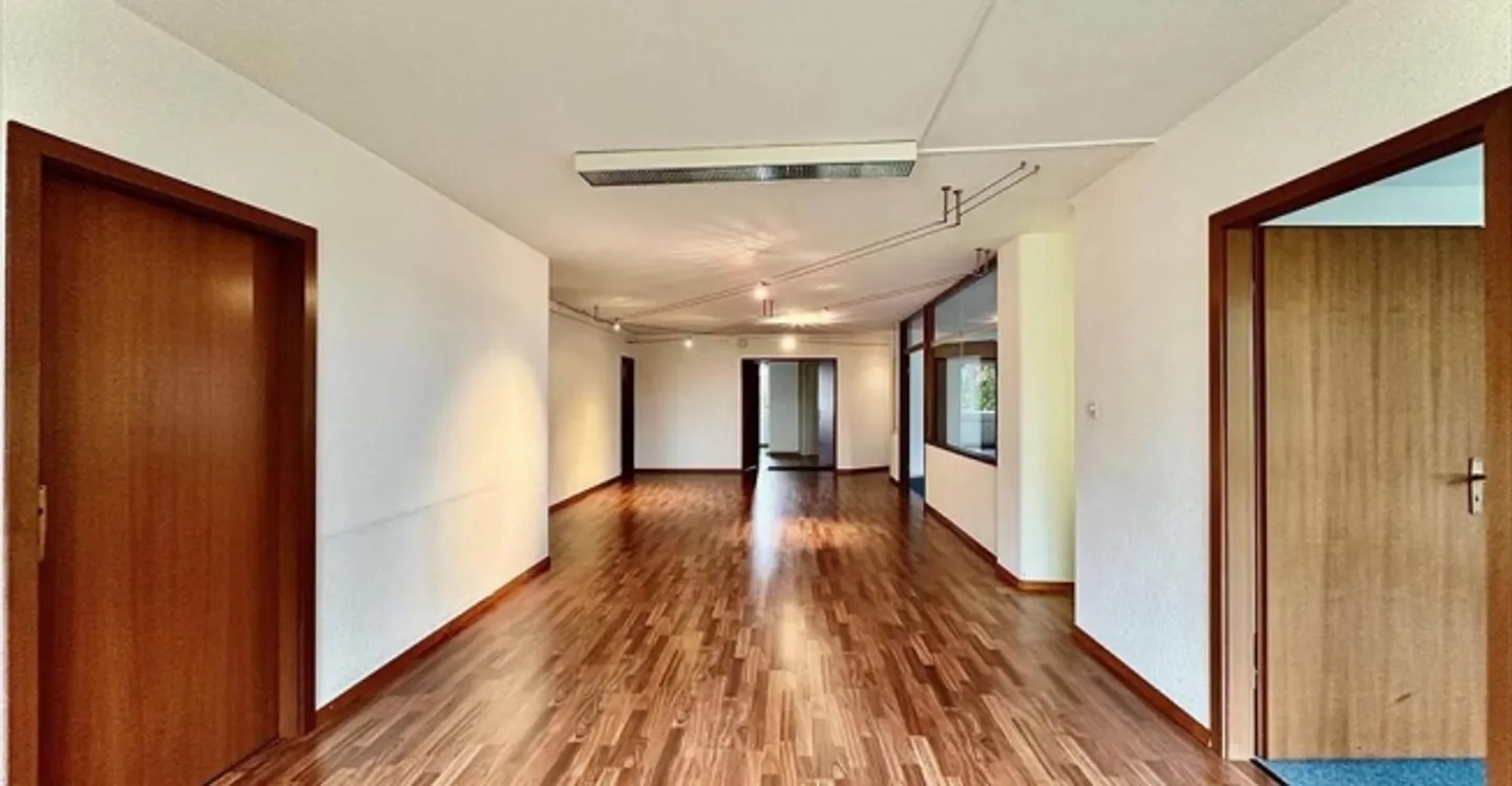 Spazio ufficio in affitto - Foto 6 di 9